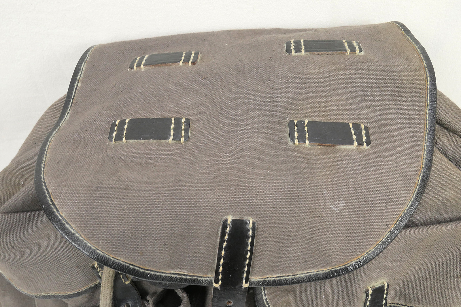 P1460325MCrWxPB1LM18Z