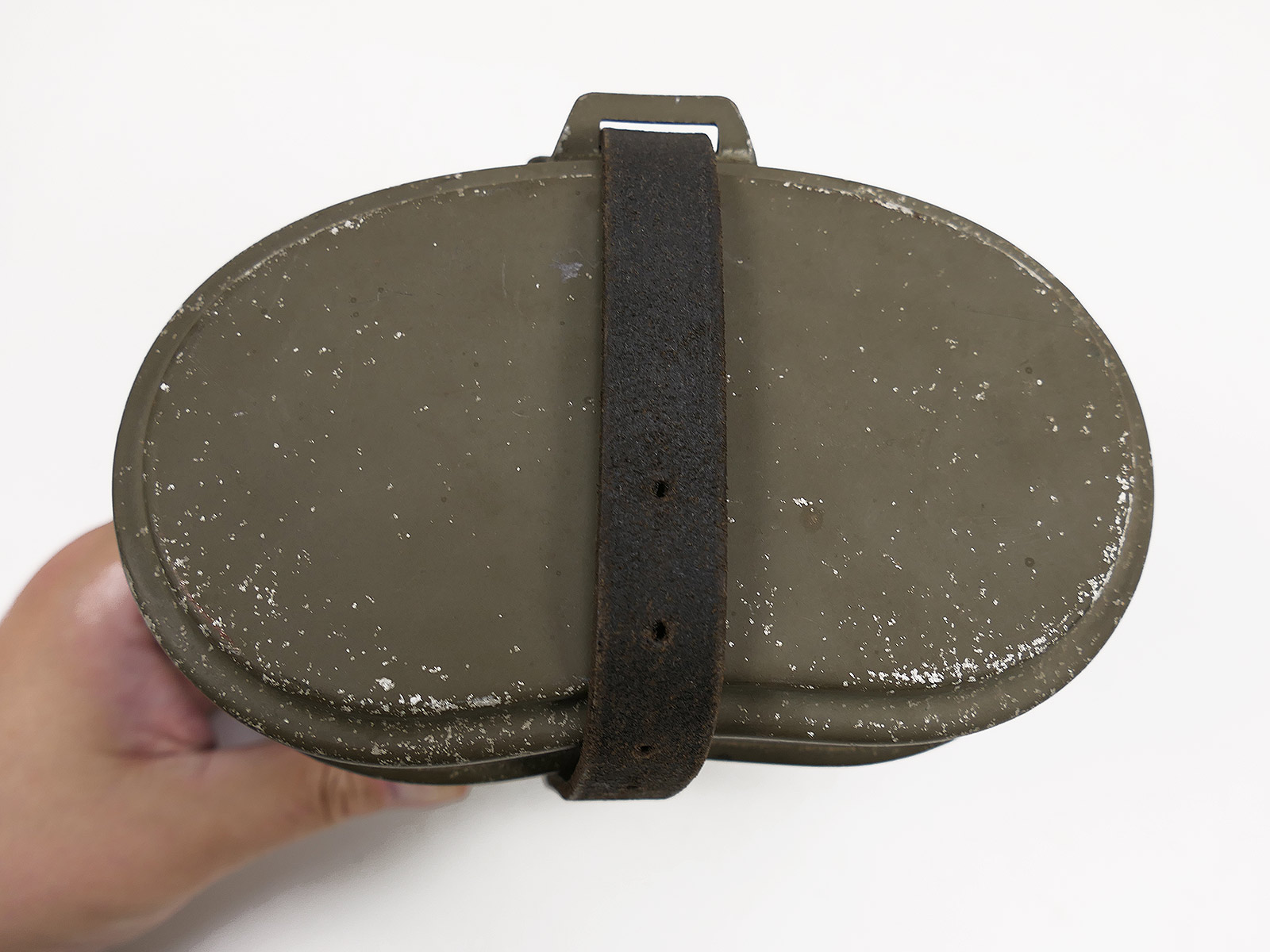 Wehrmacht cookware set, manufacturer MKL 41, with 95% of the original paintwork intact, complete with leather strap – COLLECTION