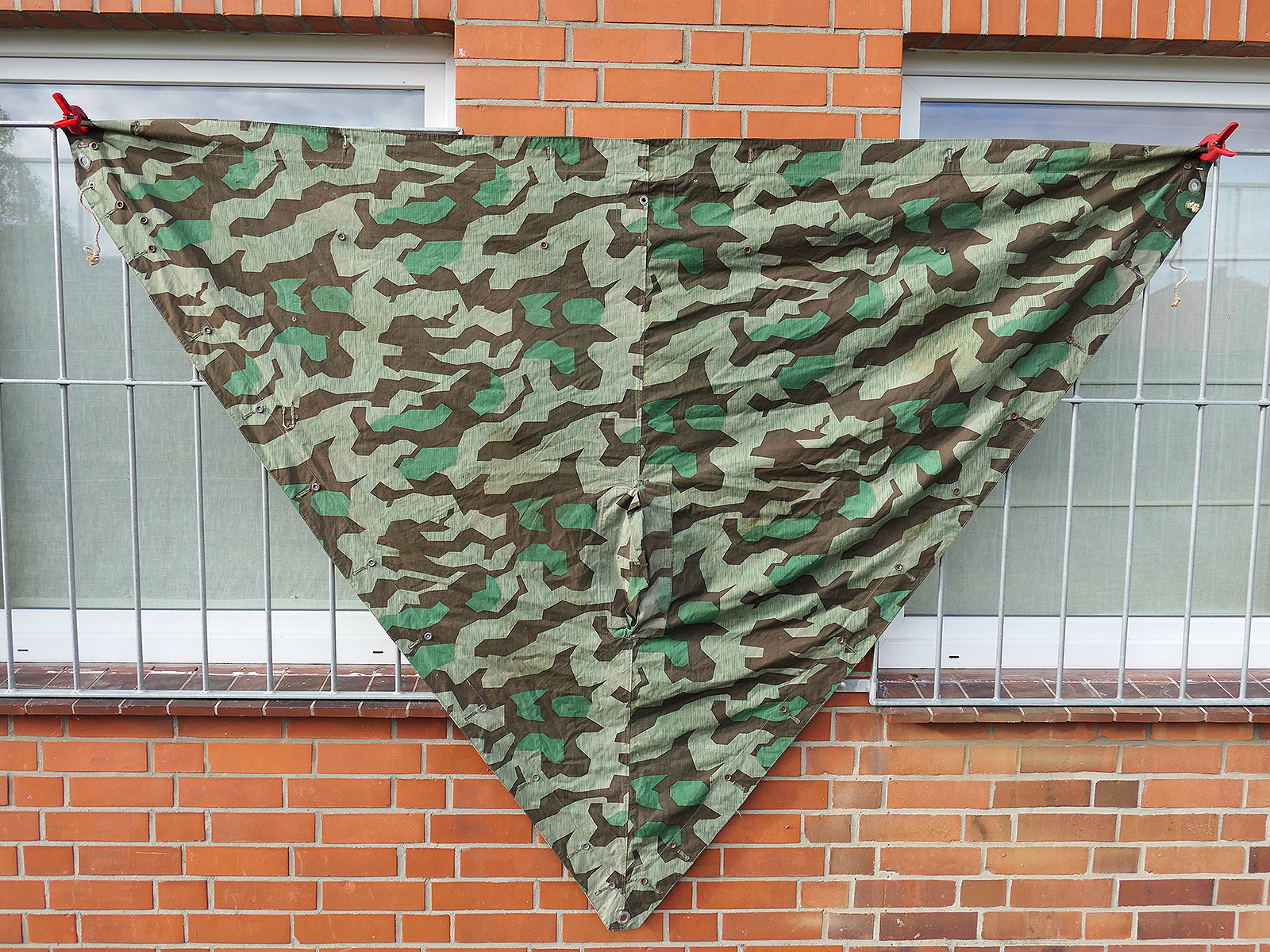 Wehrmacht Late-Period Original M31 Tent Canvas, Splinter Camouflage – RBNR. – Tent Fabric, Camouflage Tent Fabric, VERY NICE, BATTLE-WORN