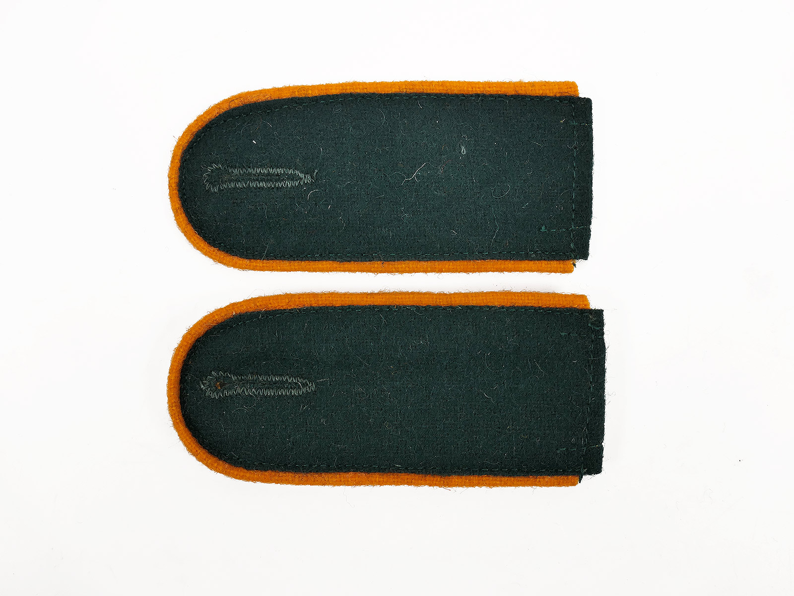 Pair of M36 epaulettes field police enlisted men shoulder boards