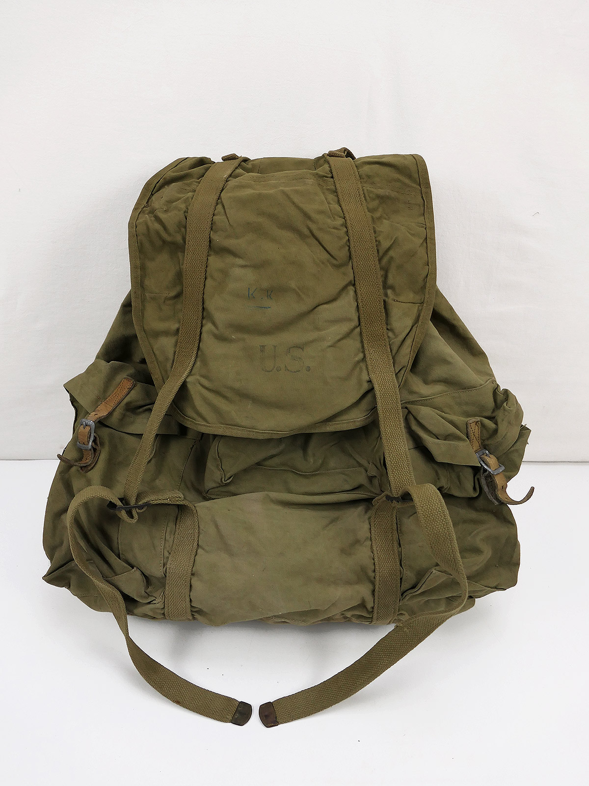 P1568470 US Army WW2 Mountain Troops Mountain Troops Backpack Avery 1943 Backpack + Frame / Carrying Frame