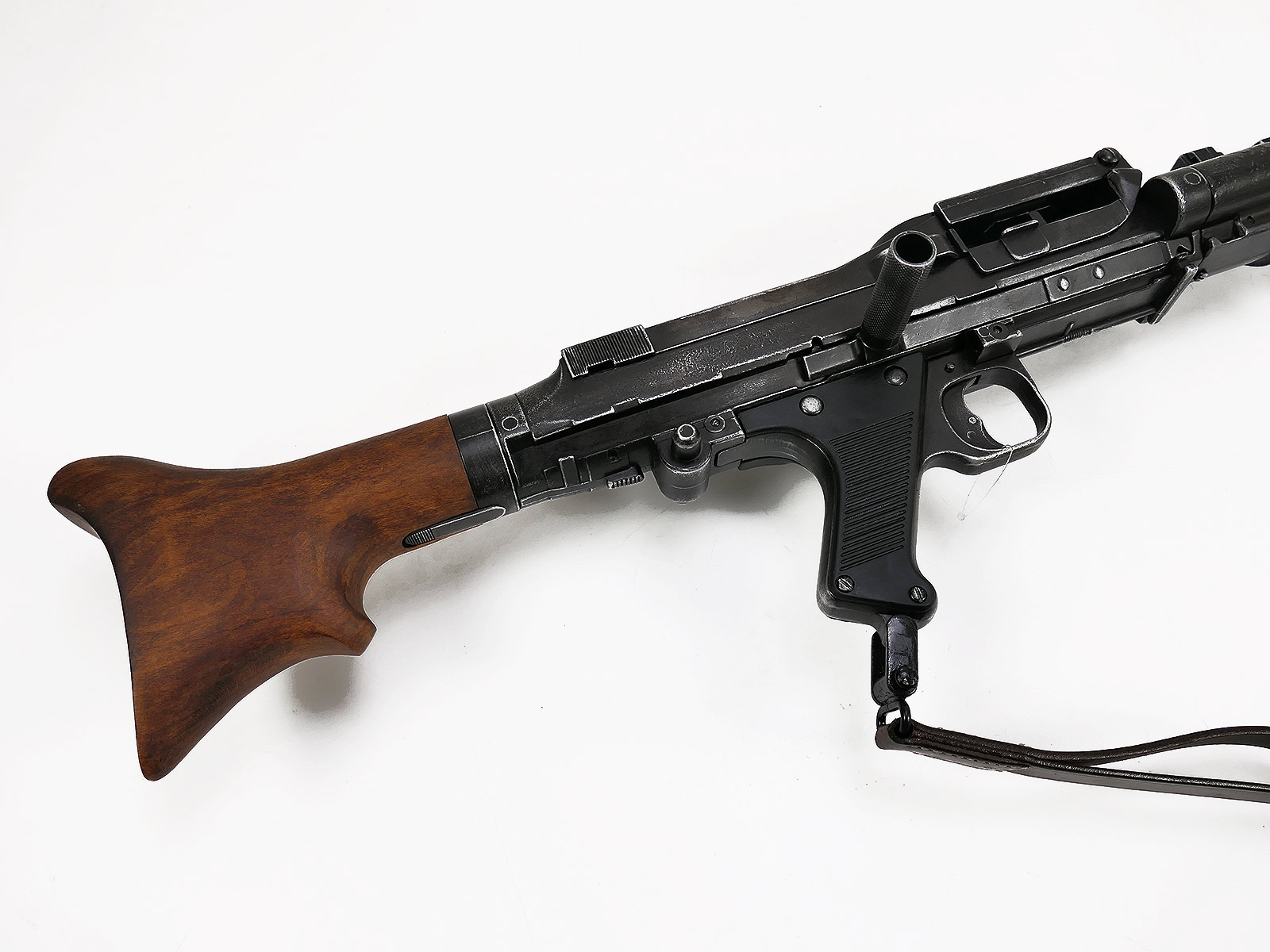 Wehrmacht MG34 machine gun decorative model – film prop, made of metal with a wooden buttplate and carrying strap