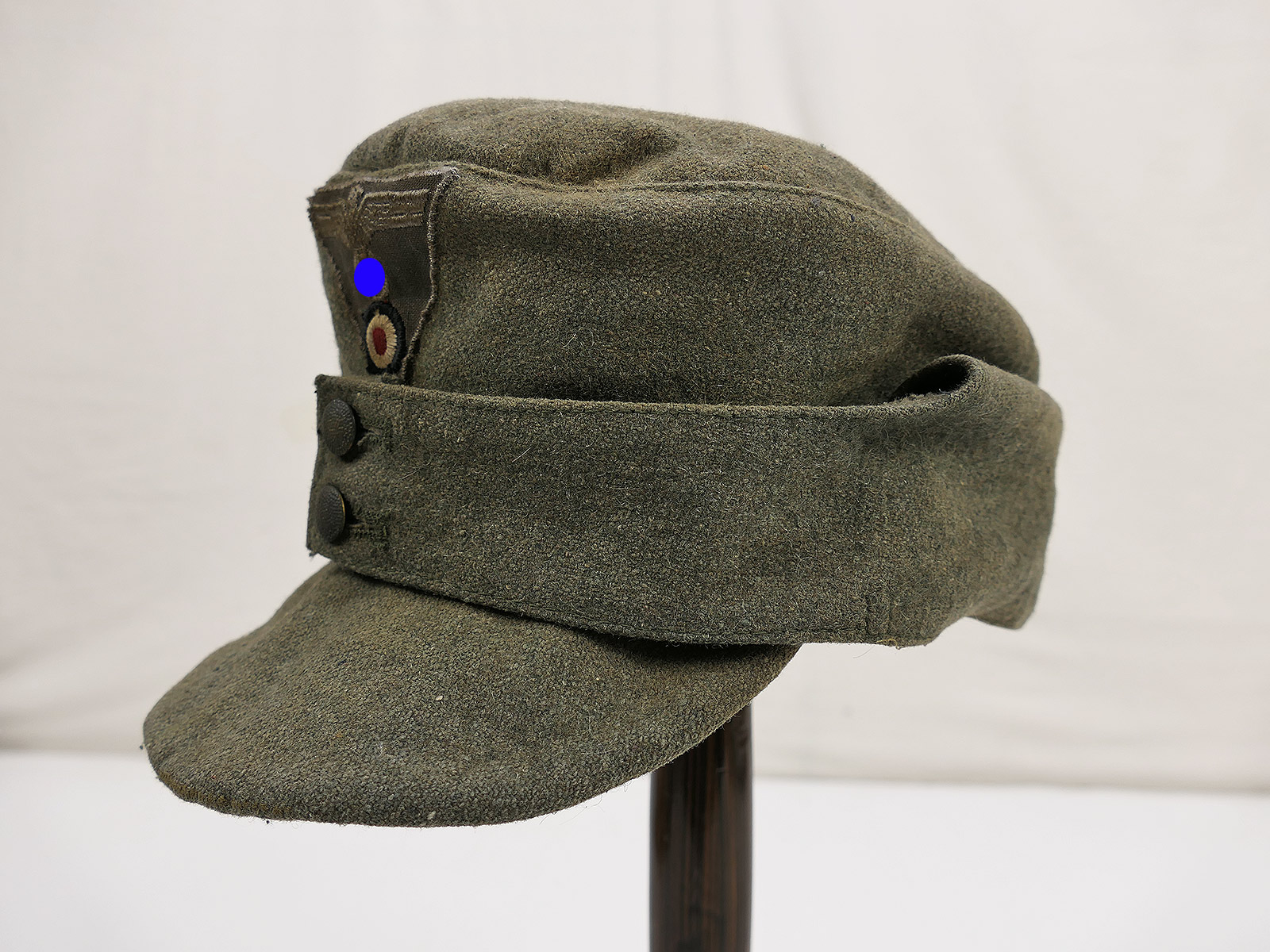 Army M43 field cap, FADE OUT, size 57, with original trapezoid detailing – COLLECTION