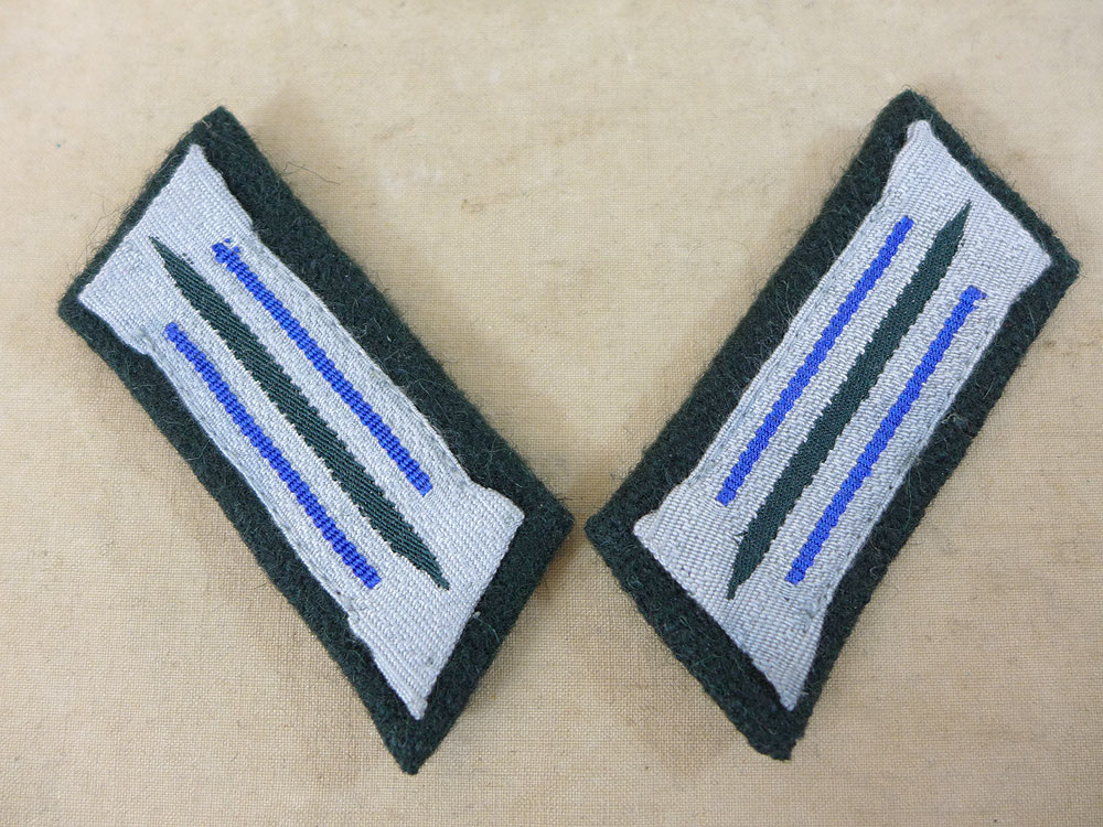 Wehrmacht paramedic collar mirror army teams on M36 base