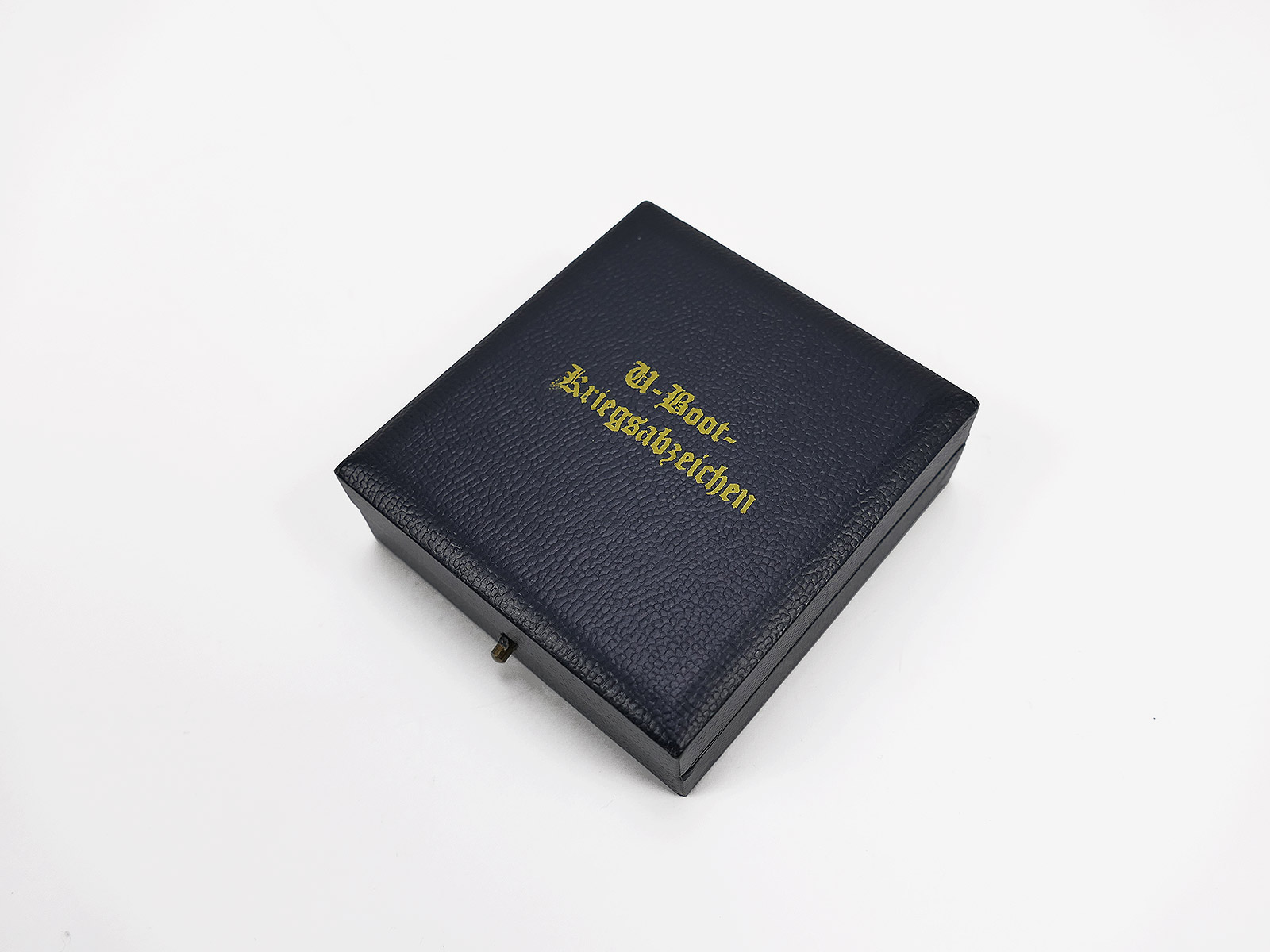 Wehrmacht Kriegsmarine award case for U-boat war badges