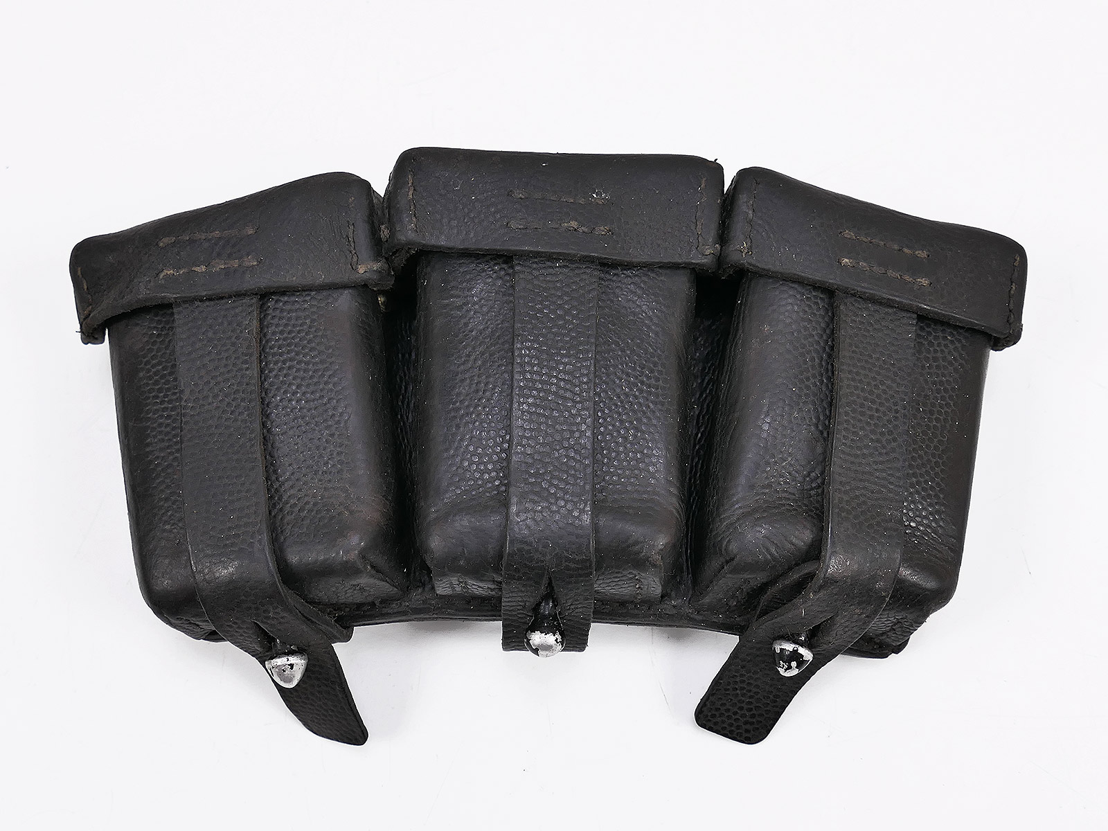 One-off item – Wehrmacht K98 3-round cartridge pouch, black, ORIGINAL, with manufacturer’s mark, 1937 COLLECTION