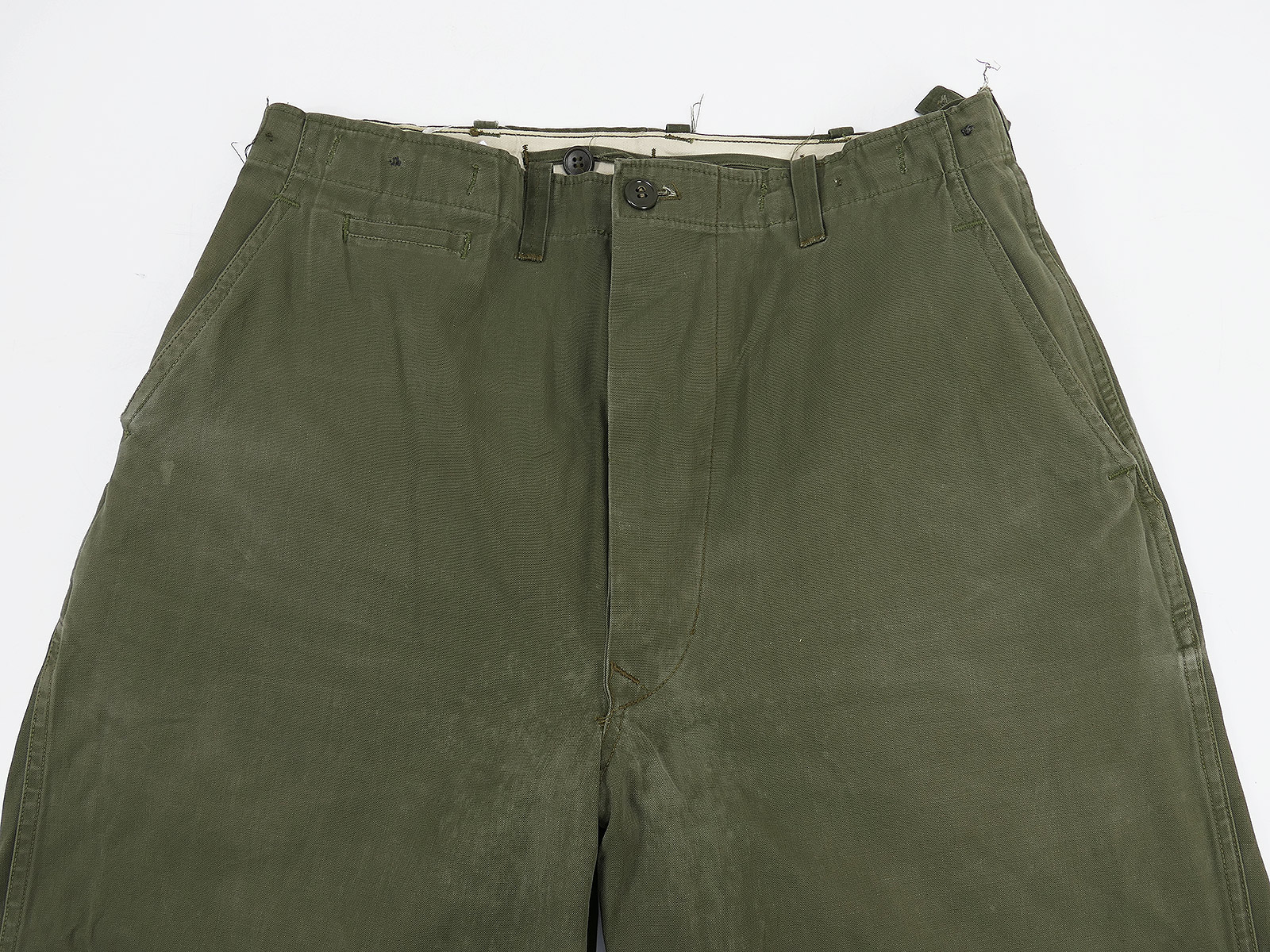 #B One-off item: US WW2 vintage M43 trousers (M1943 field trousers) – BATTLE WORN collection