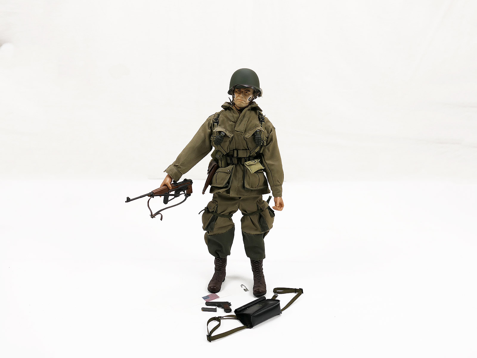 #03/ US WW2 1/6 Scale Action Figure: 101st Airborne Paratrooper with Carbine – Collectible Figure – COLLECTION BATTLE FIELD