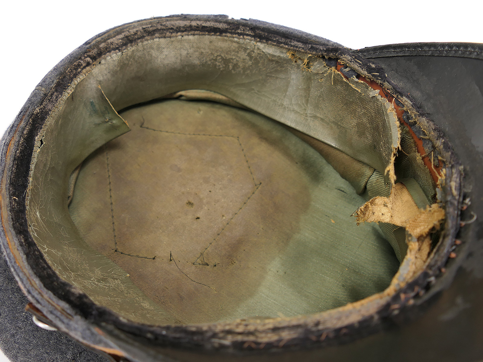 Original LUFTWAFFEN pilot’s cap, paratrooper style, fully decorated – COLLECTION