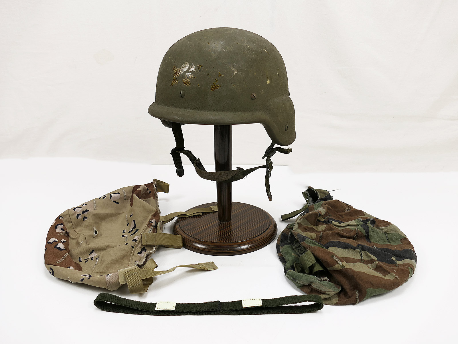 #70 Nato PASGT combat helmet Infantry Combat helmet size S with US Desert + Woodland helmet cover
