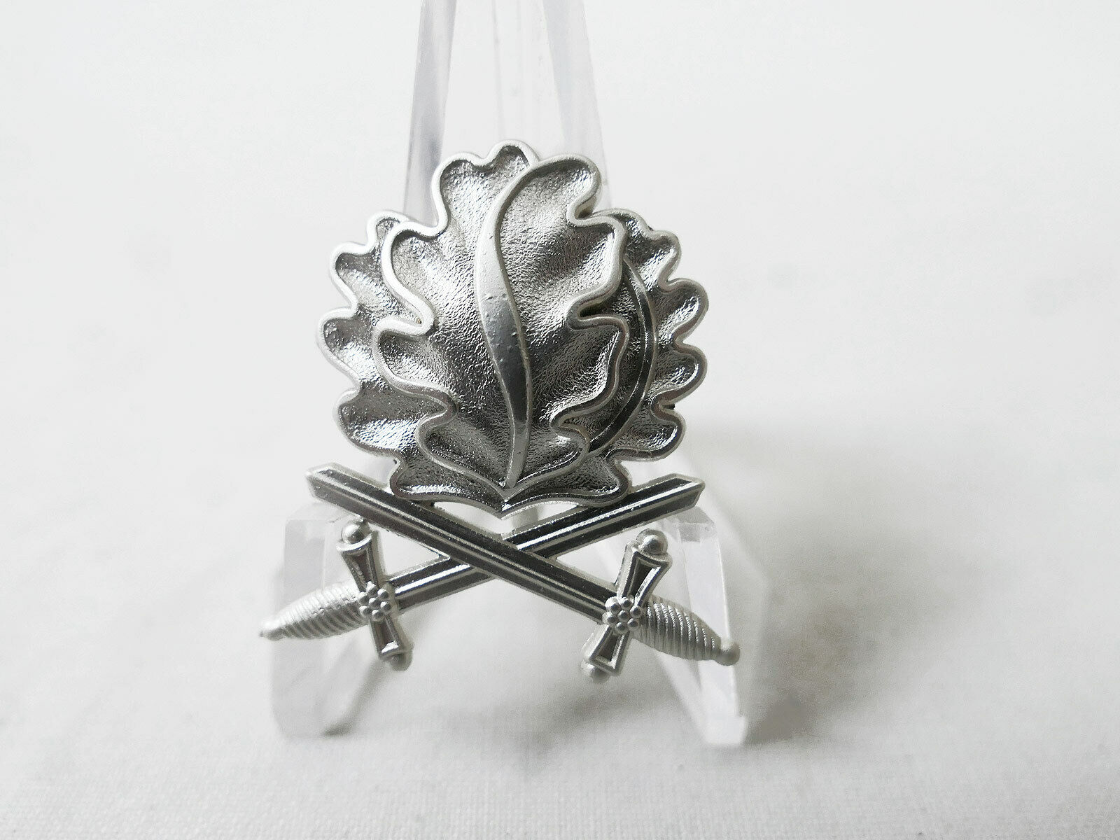 Oak leaves with swords to the Knight's Cross of the Iron Cross