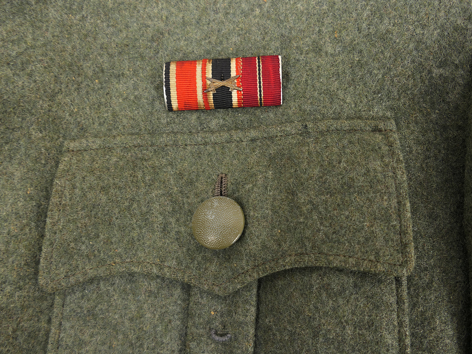 Original Wehrmacht Officer’s Field Jacket M36, Captain, Artillery, complete with breeches – COLLECTION