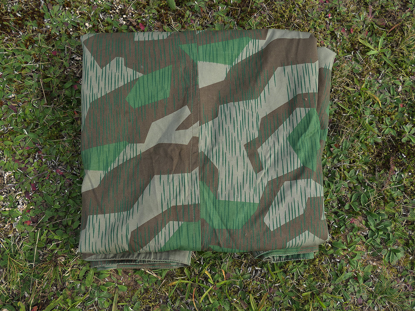 One-off Wehrmacht tent canvas, splinter camouflage, reproduction tent panel, splinter triangular tent panel, World War II