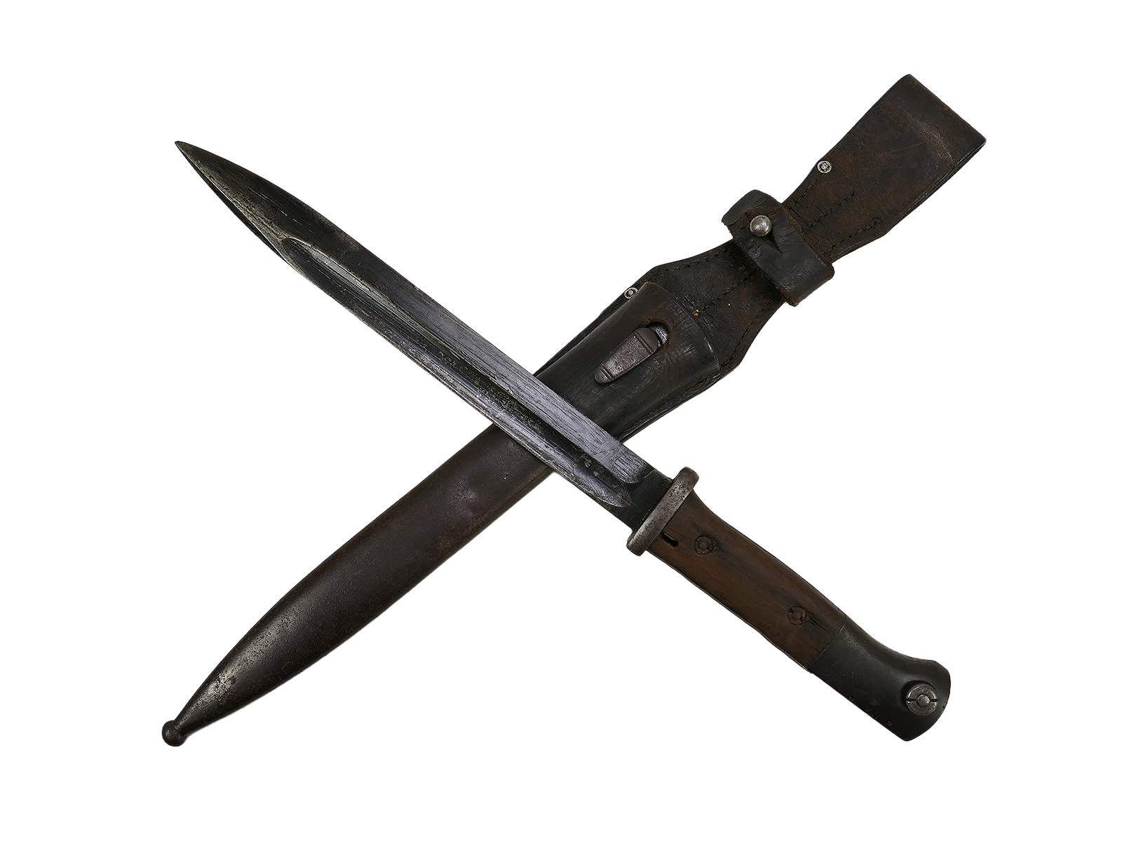 SET: Wehrmacht M84/98 bayonet for the K98 carbine / sidearm with scabbard + belt loop – BATTLE WORN