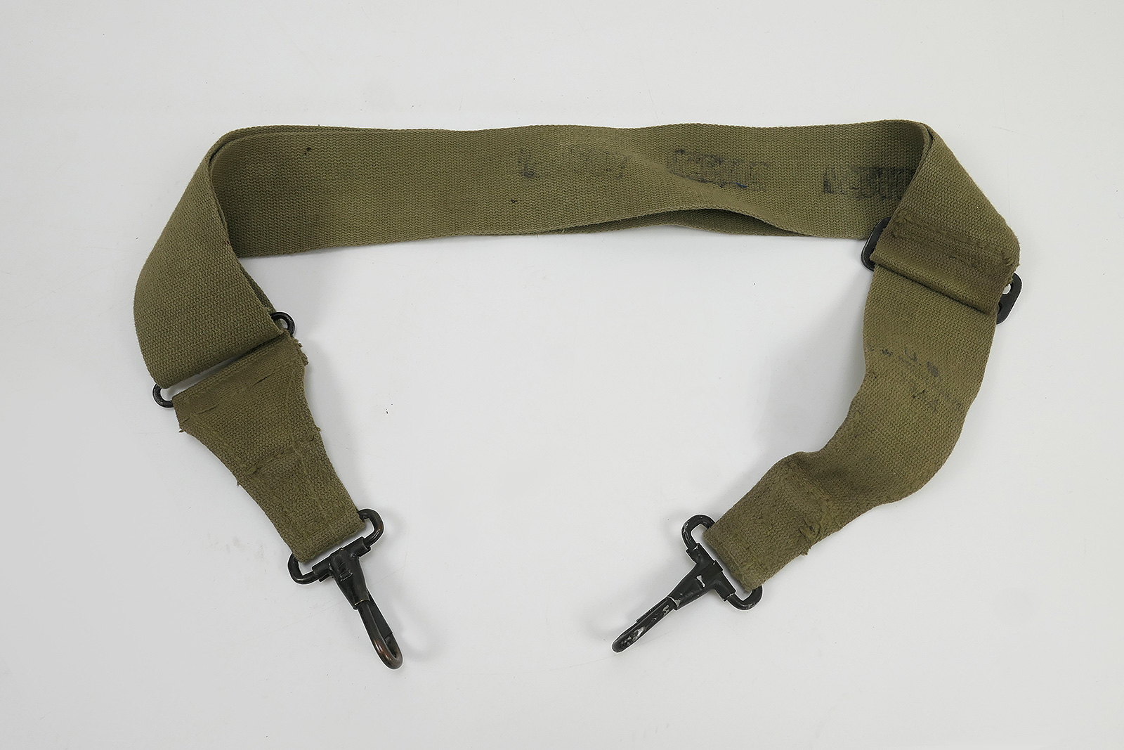 Original US Army WW2 Canvas Carrying Strap M1 Bag Musette Bag Universal carry strap 1944