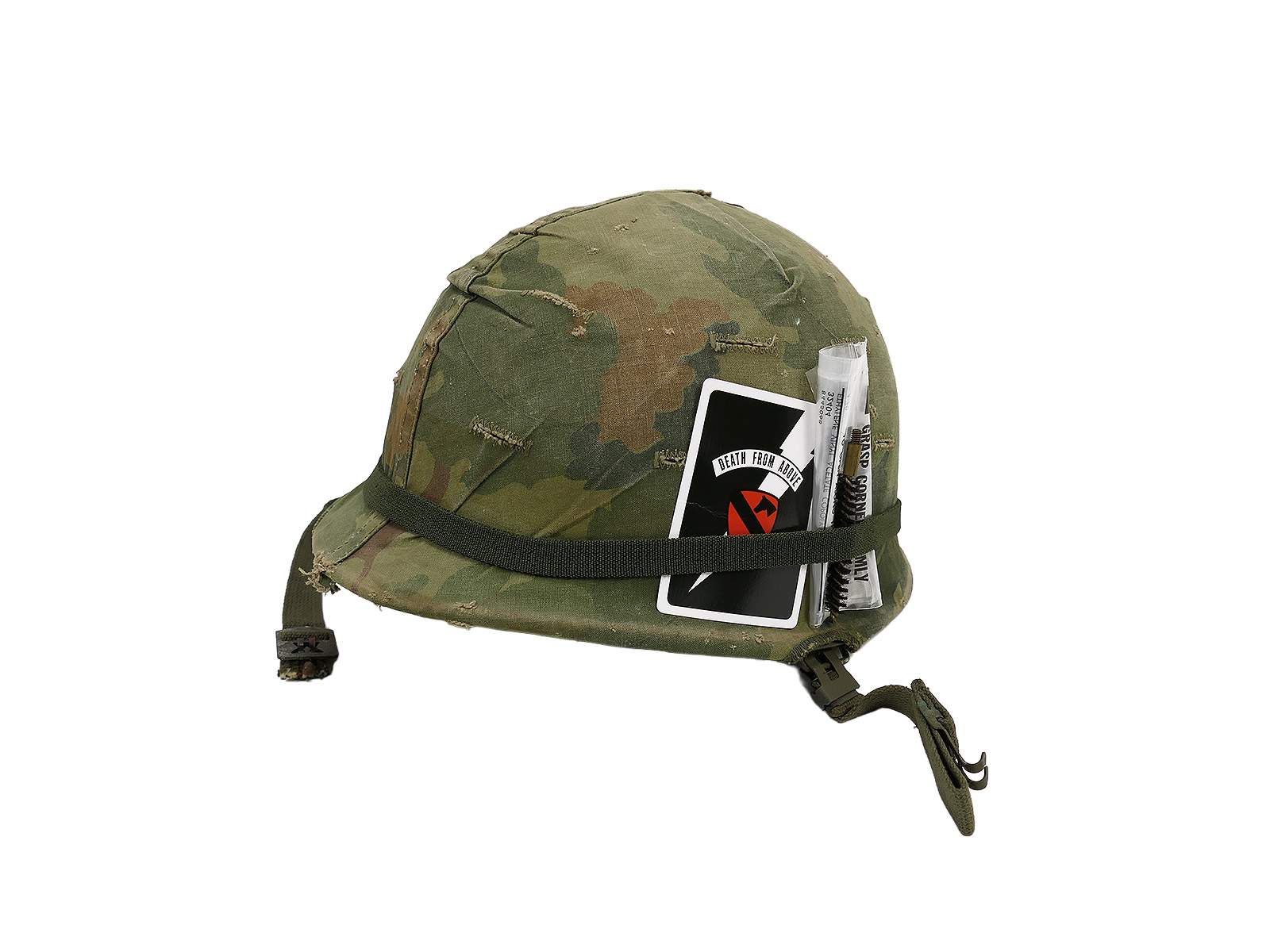 US ARMY Vietnam Korea M1 steel helmet with original Mitchell helmet cover and liner 