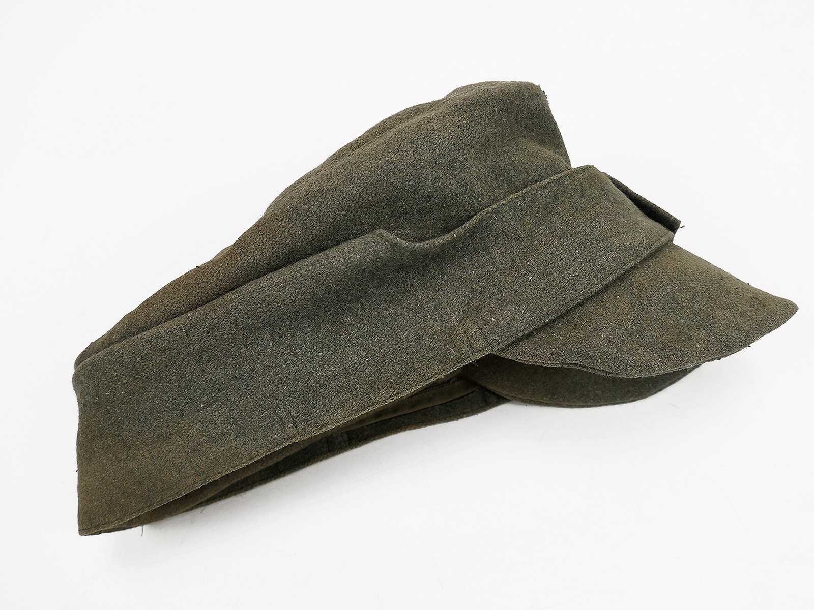 Army M43 field cap, FADE OUT, size 57, with original trapezoid detailing – COLLECTION