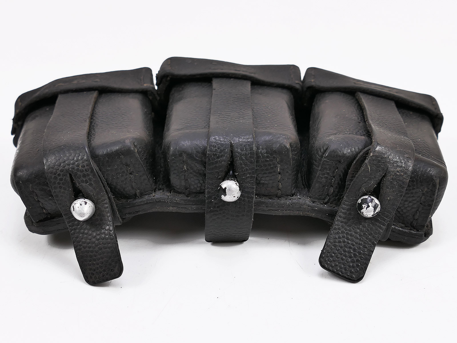 One-off item – Wehrmacht K98 3-round cartridge pouch, black, ORIGINAL, with manufacturer’s mark, 1937 COLLECTION