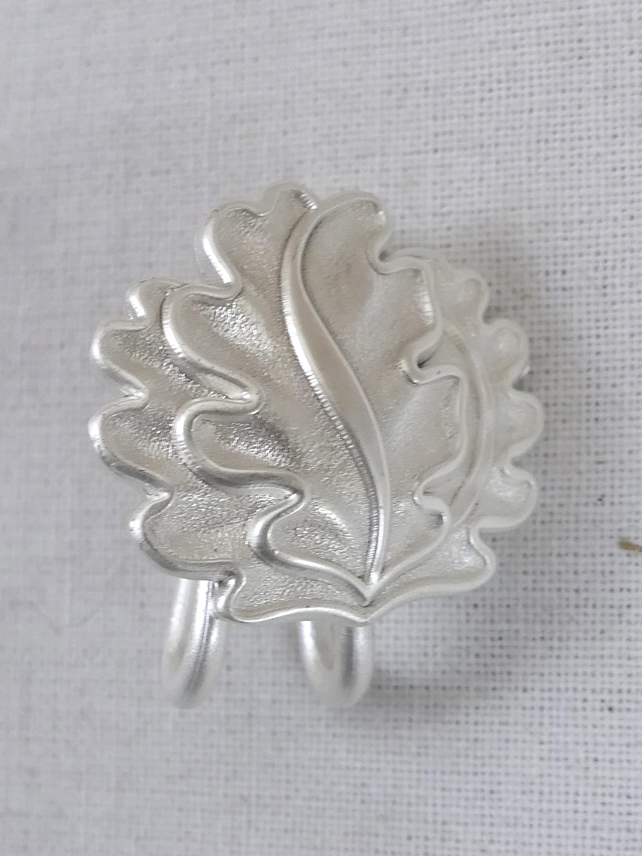 Oak leaves without swords to the Knights Cross of the Iron Cross