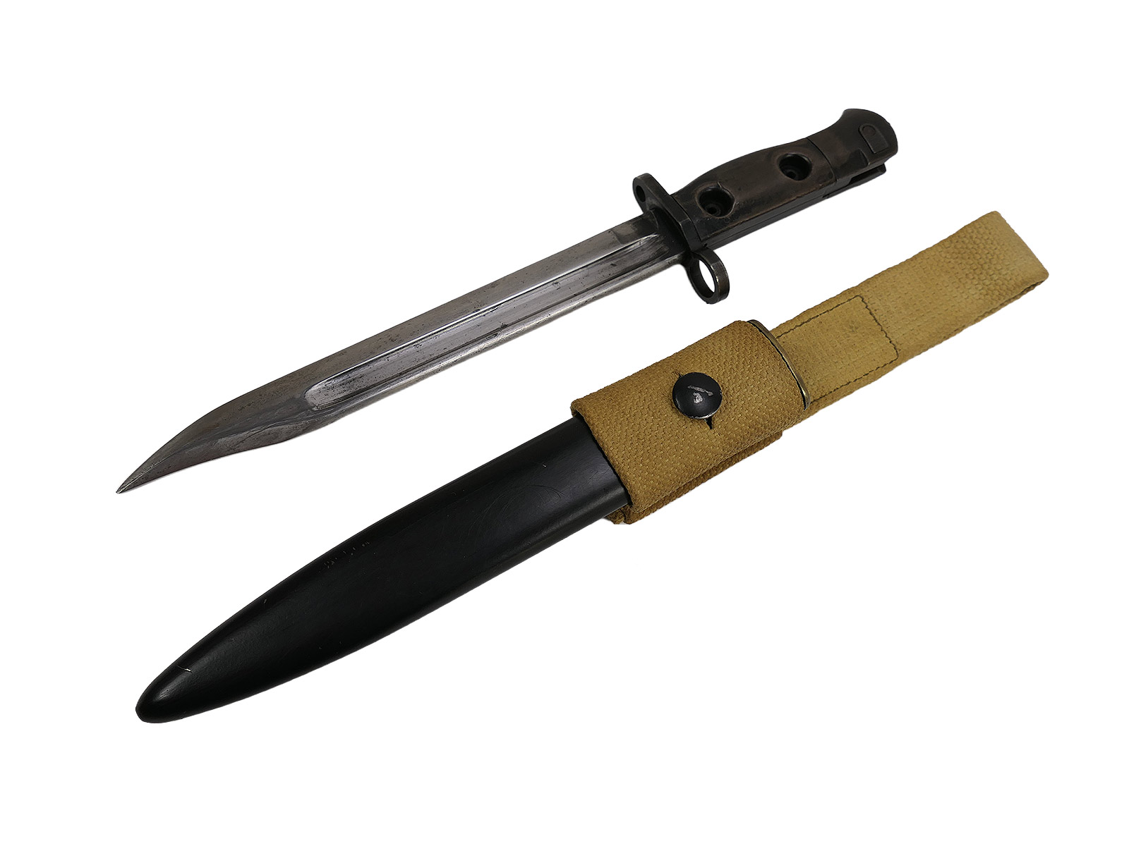 British L1A3 bayonet from 1957 FN – FAL Bayonet COLLECTION