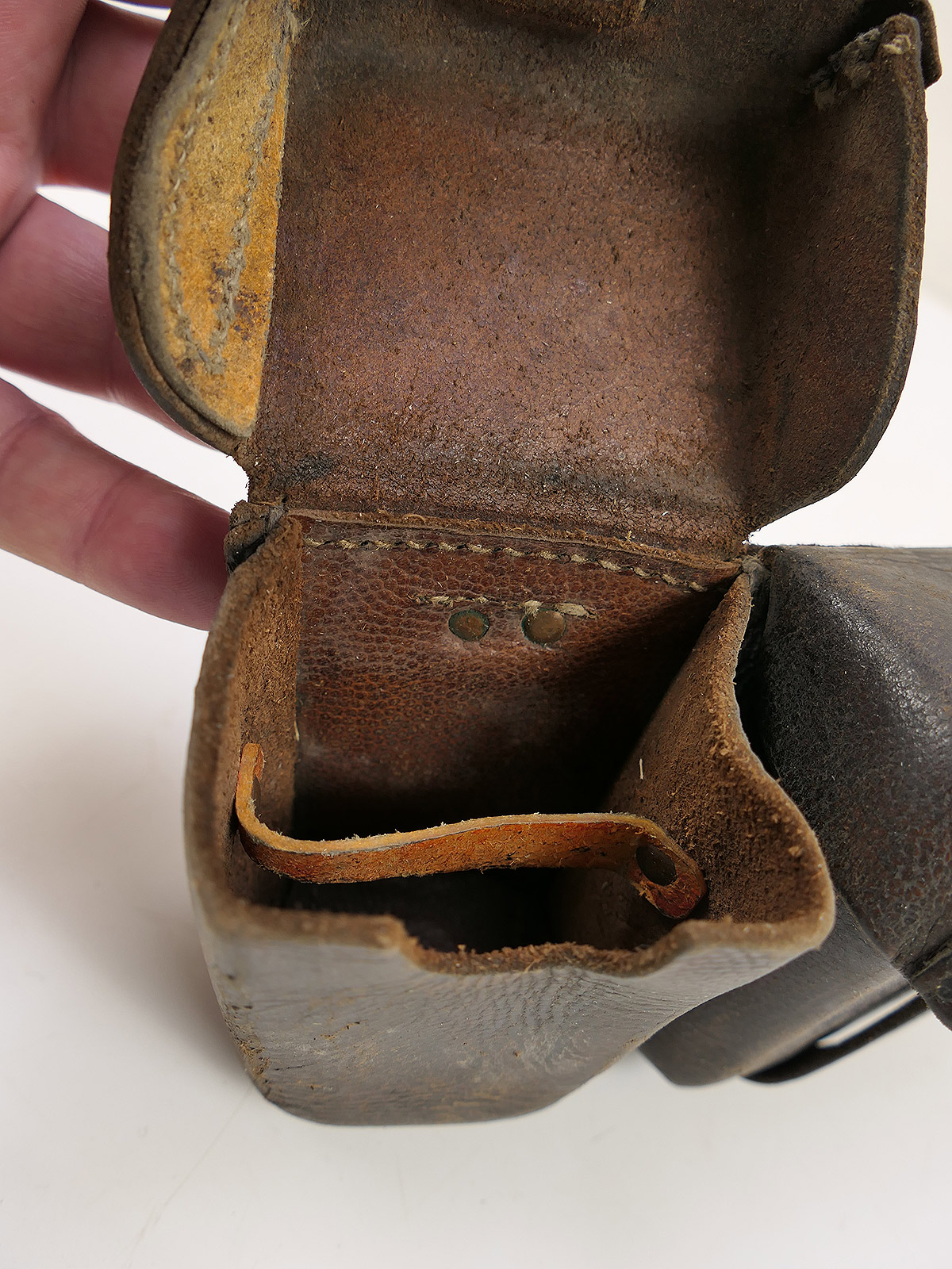 One-off item – Original WK1 cartridge pouch, Erfurt 1915, with internal compartments