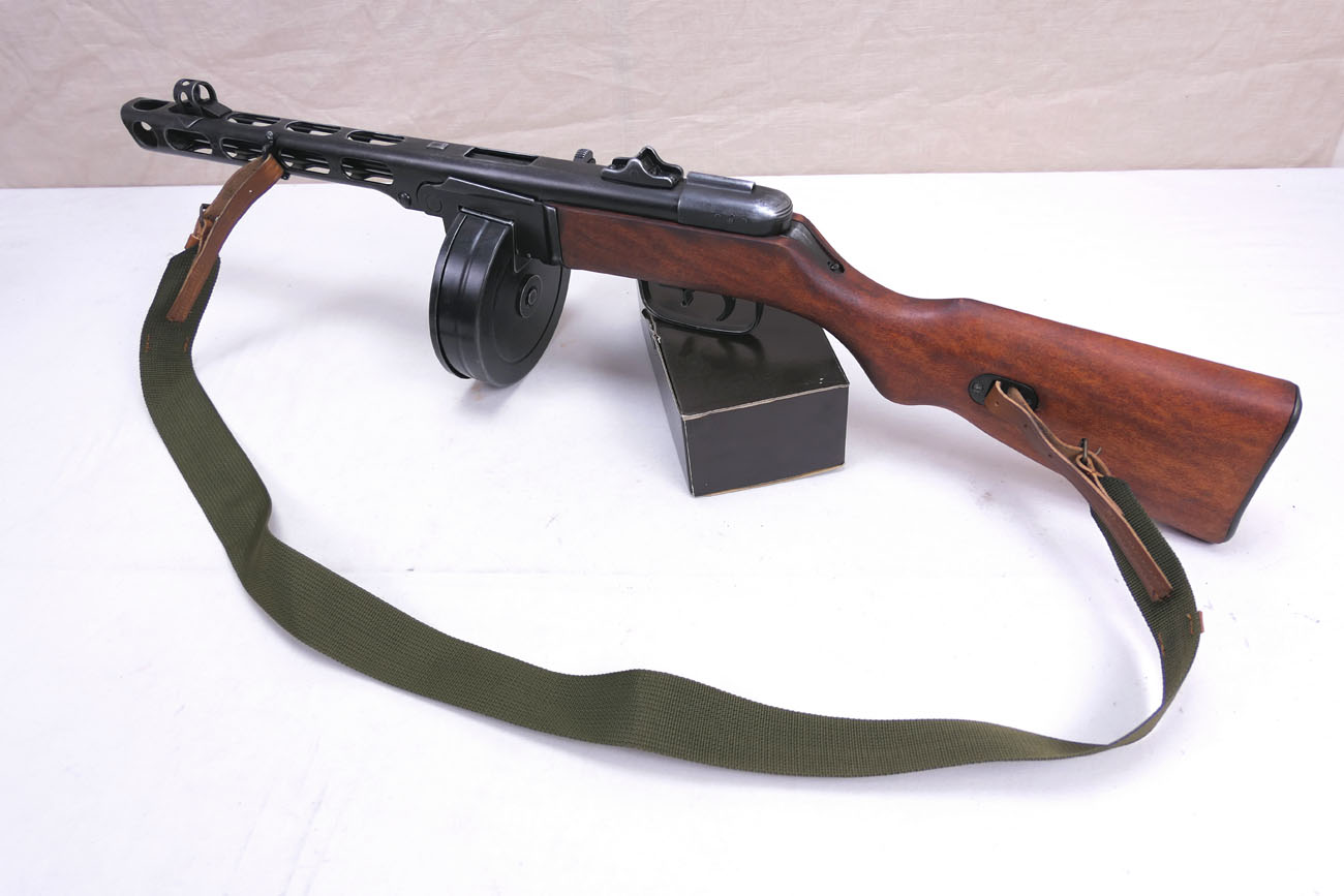 Russian PPsH 41 submachine gun decomodel antique finish with sling + drum magazine