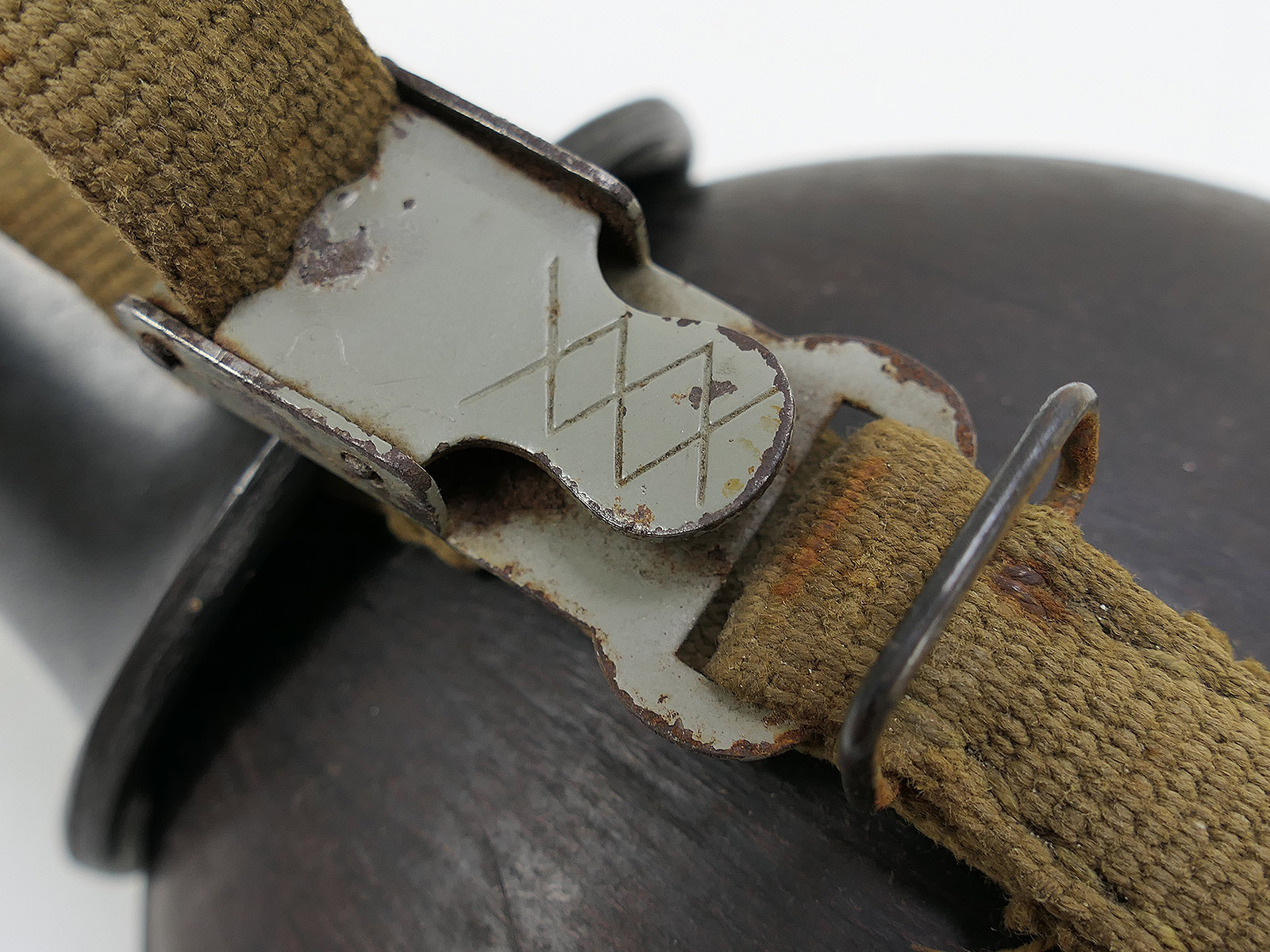 Wehrmacht DAK Afrika Korps coconut-shell field canteen, tropical, H.R.E.42, with cup – COLLECTION, BATTLE-WORN