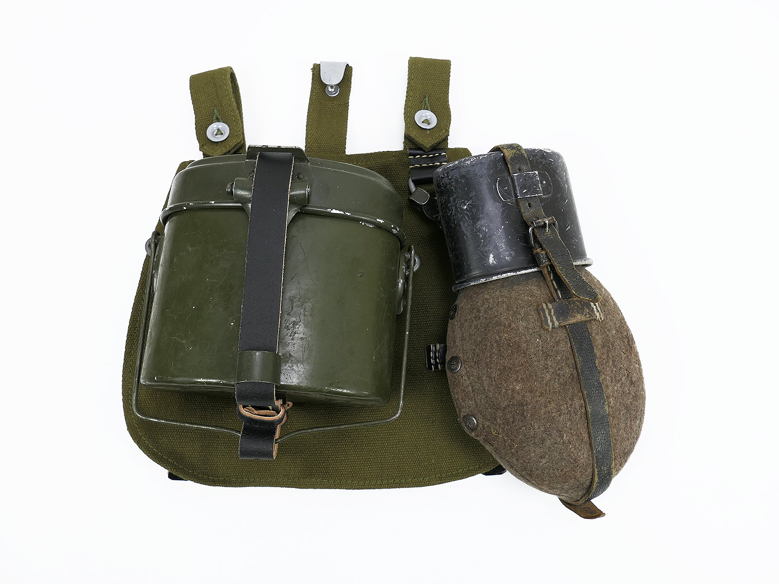 Set Wehrmacht haversack cookware straps canteen