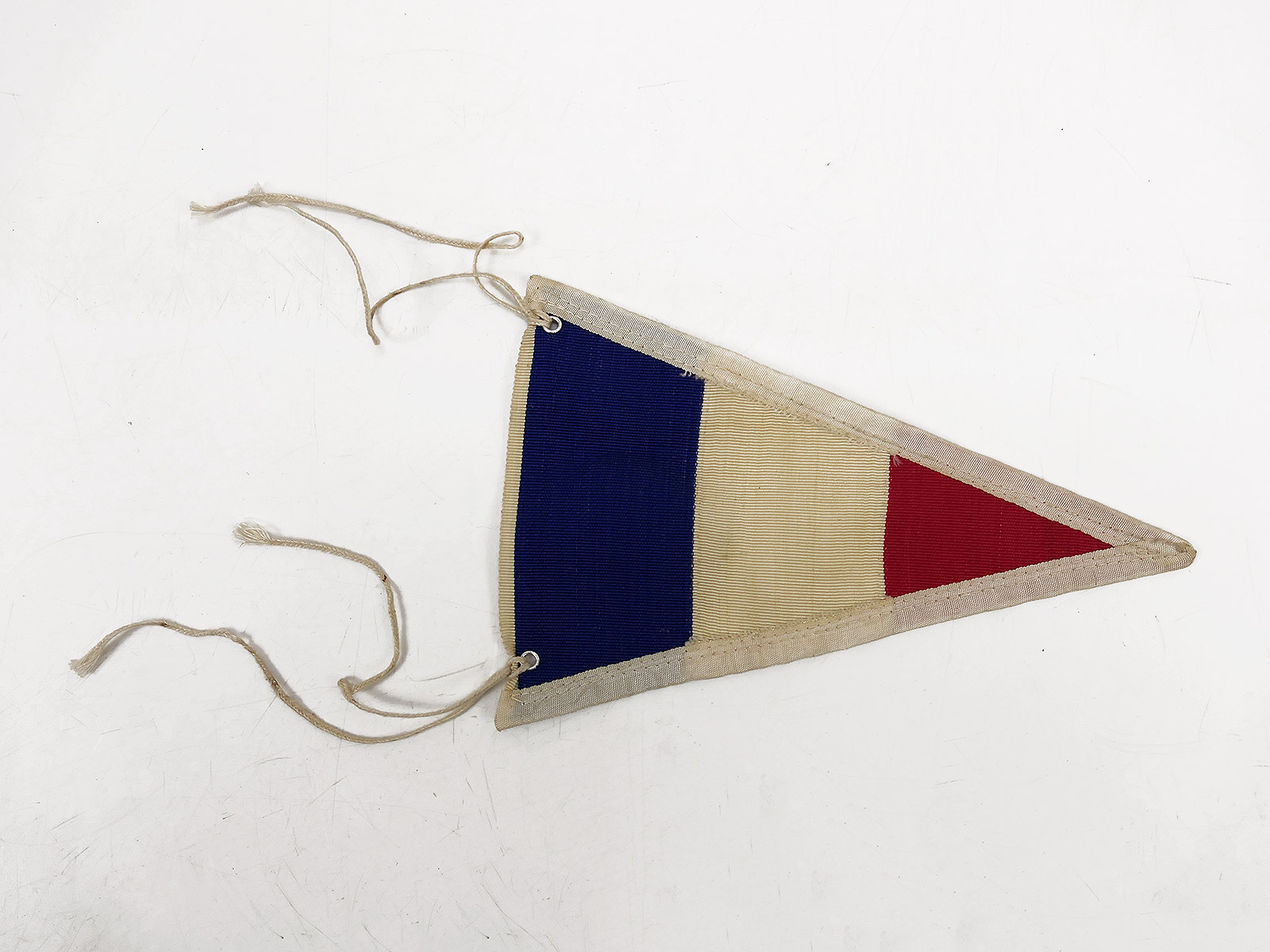 Antenna flag  Blue, white and red, 17x11cm, Willys Jeep, Hotchkiss, Ford GPW 