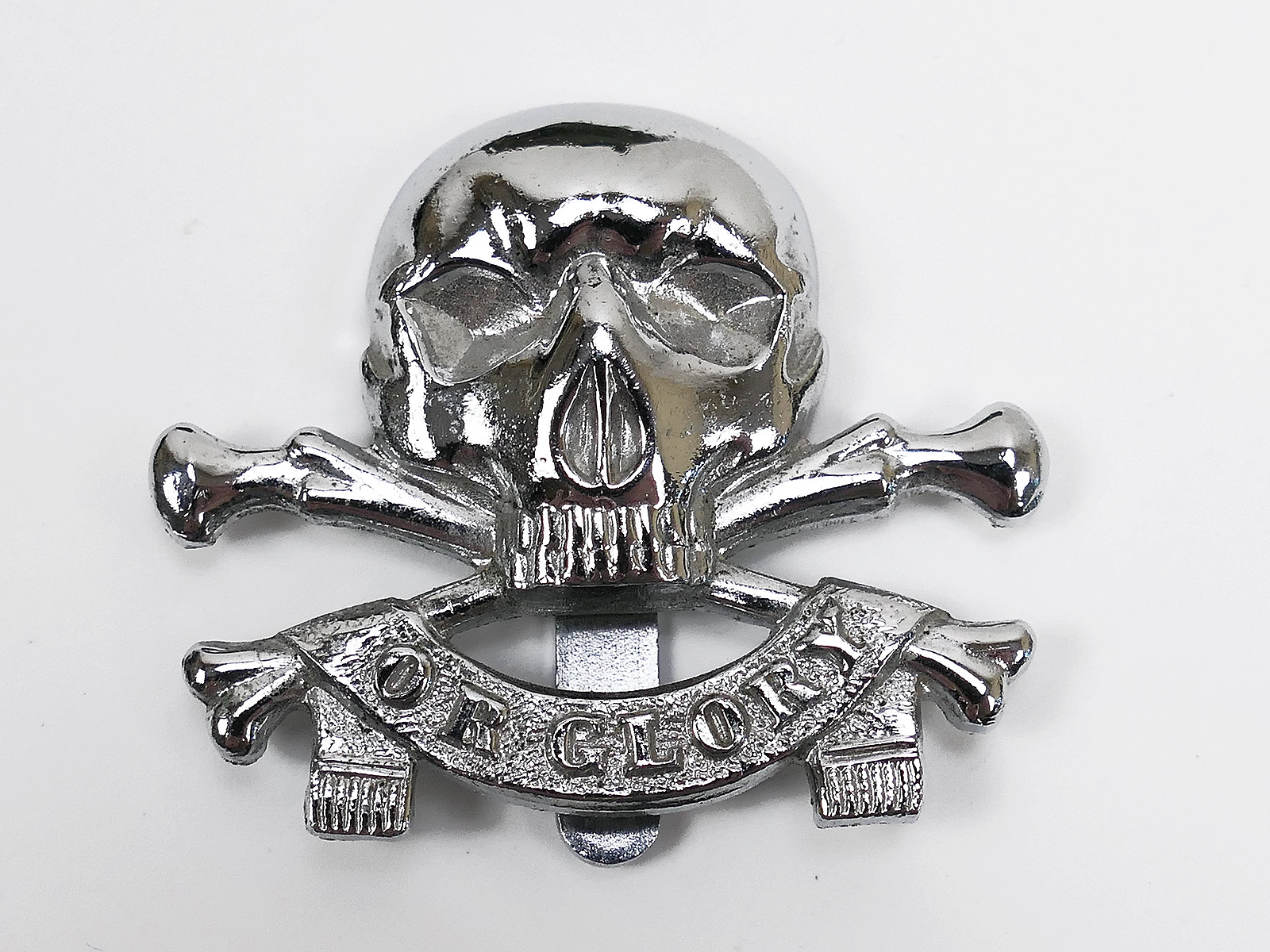 GB British Army Cap Badge Beret Badge 17th Lancers Tank Death of Glory