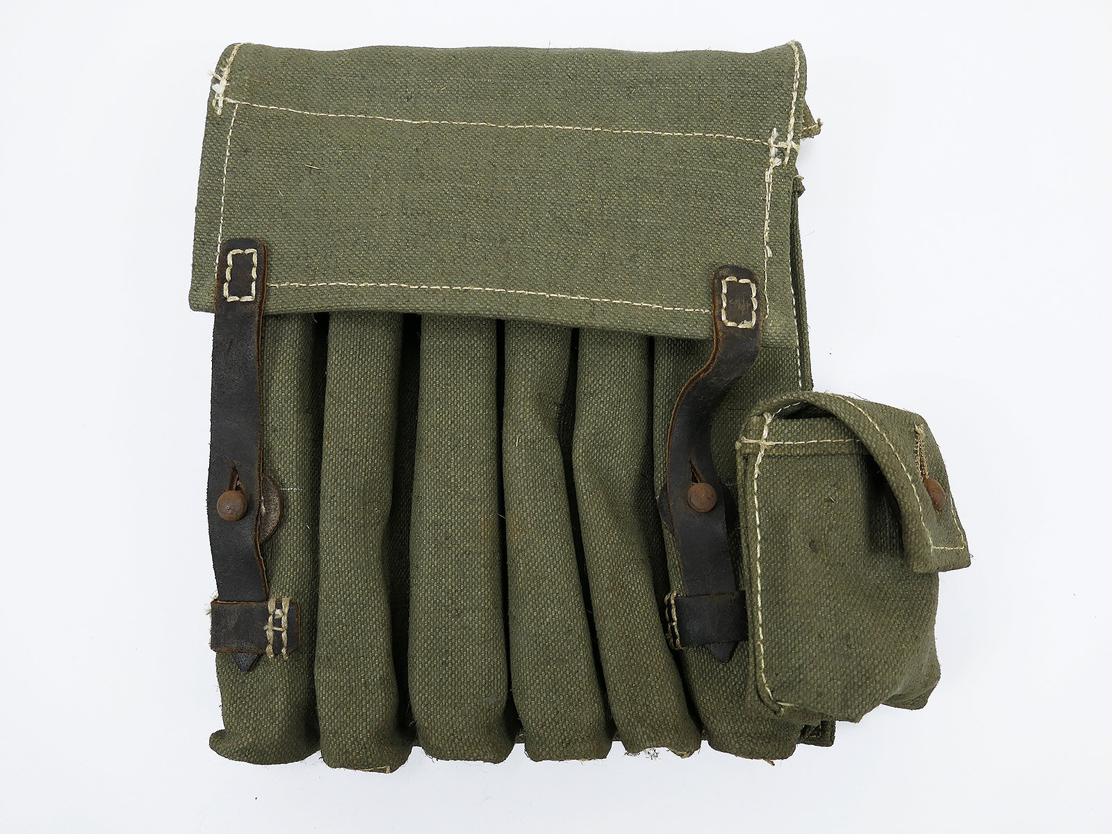P1324276 MP 38/40 6-pack magazine pouch MP38 MP40 six-pack armored troop / paratrooper
