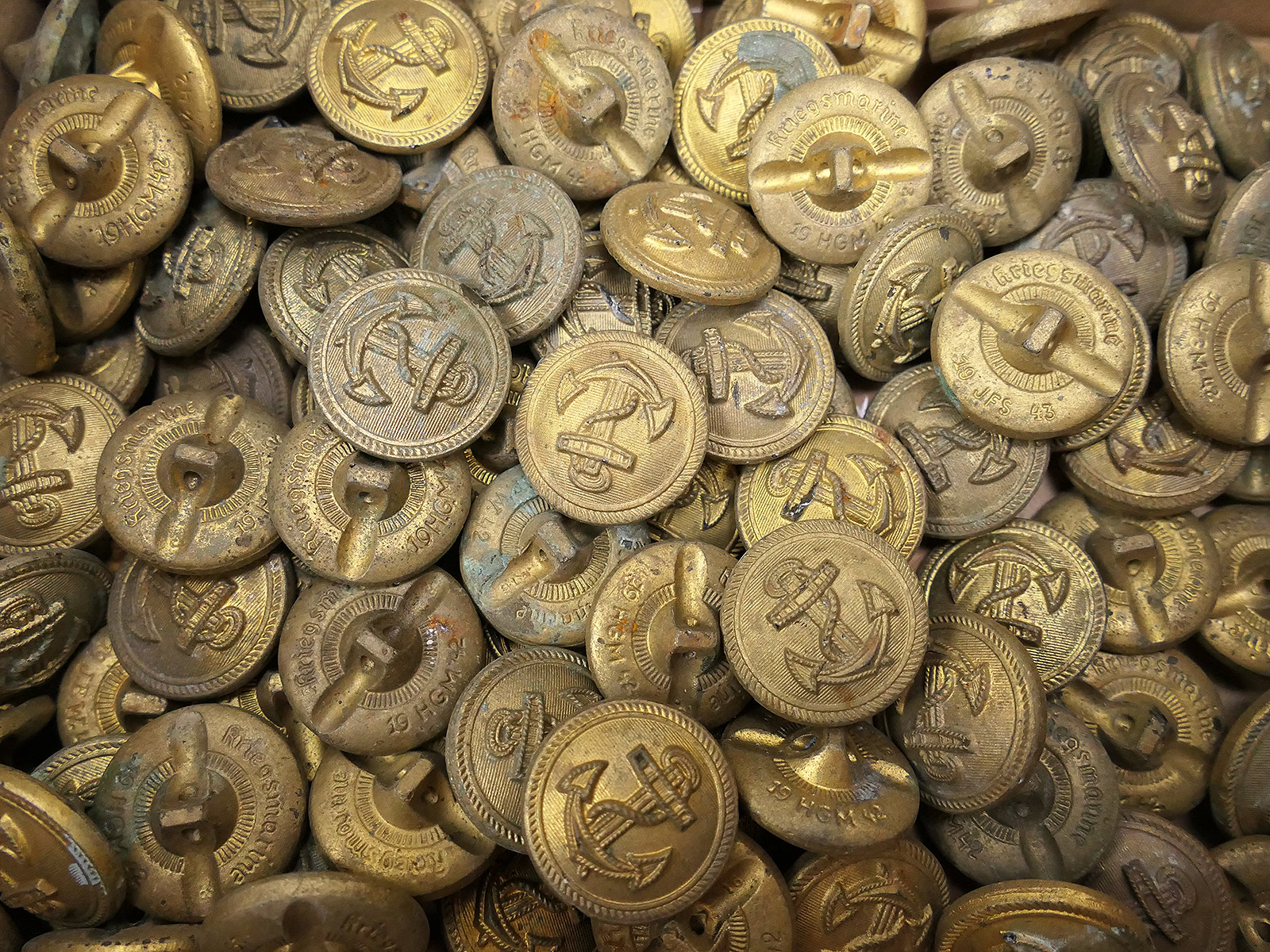 P1435192 1x piece navy glass button 25mm gold colored navy glass buttons uniform buttons full glass