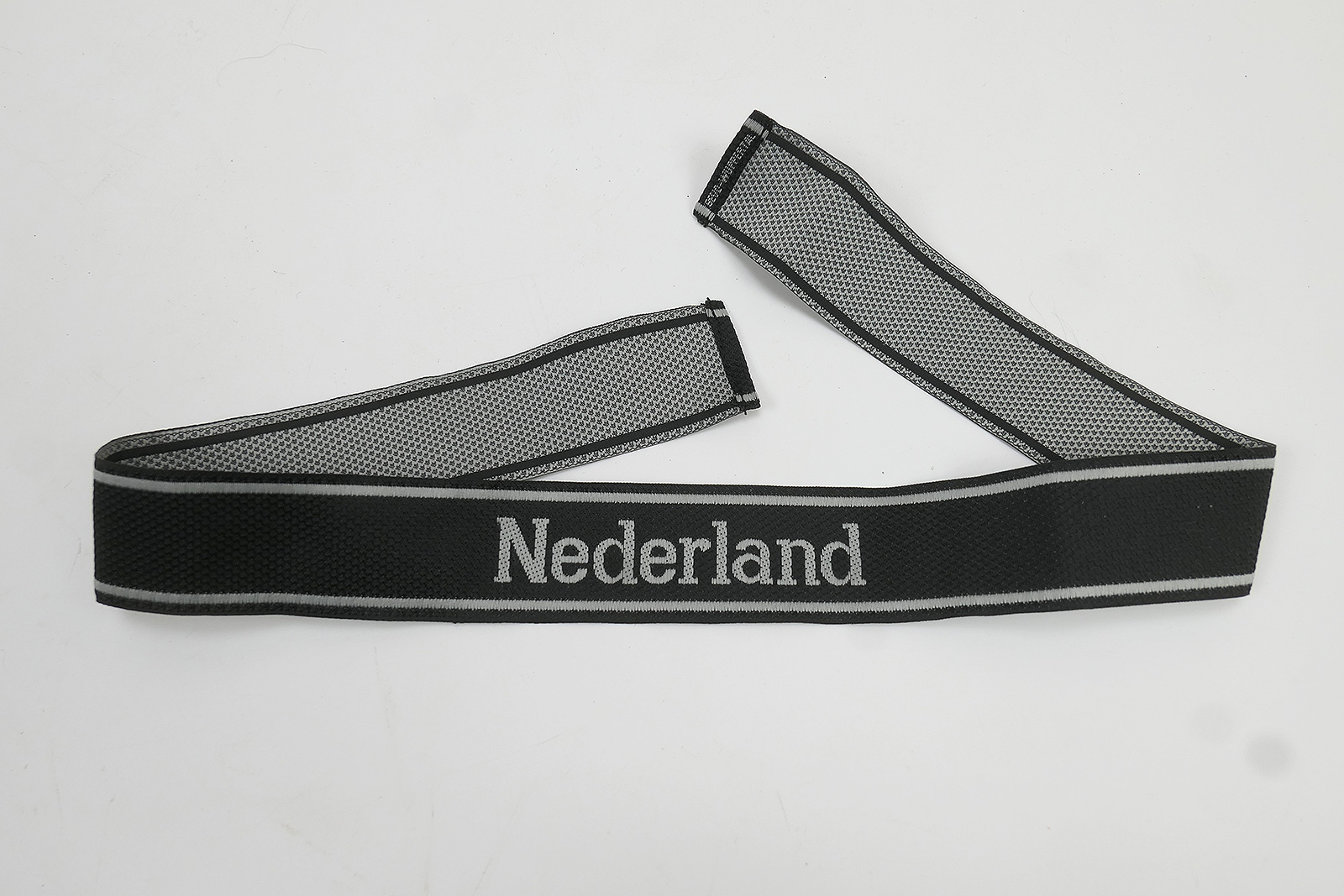 Wehrmacht Elite BEVO sleeve band Waffen SS Division FRUNDSBERG sleeve stripes