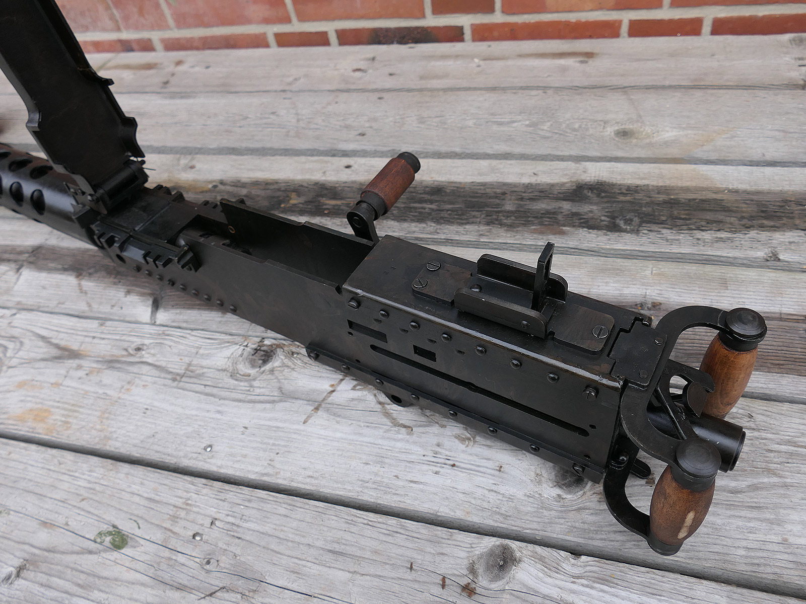 #A Browning Machine Gun MG Cal. 50 M2 Jeep Mount Tripod – Model – 1:1 metal replica, barrel can be dismantled