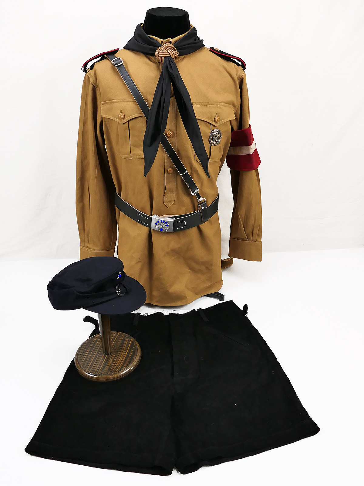 P1647318 HJ uniform Hitler Youth blouse shirt trousers belt armband neckerchief field cap Pimpf