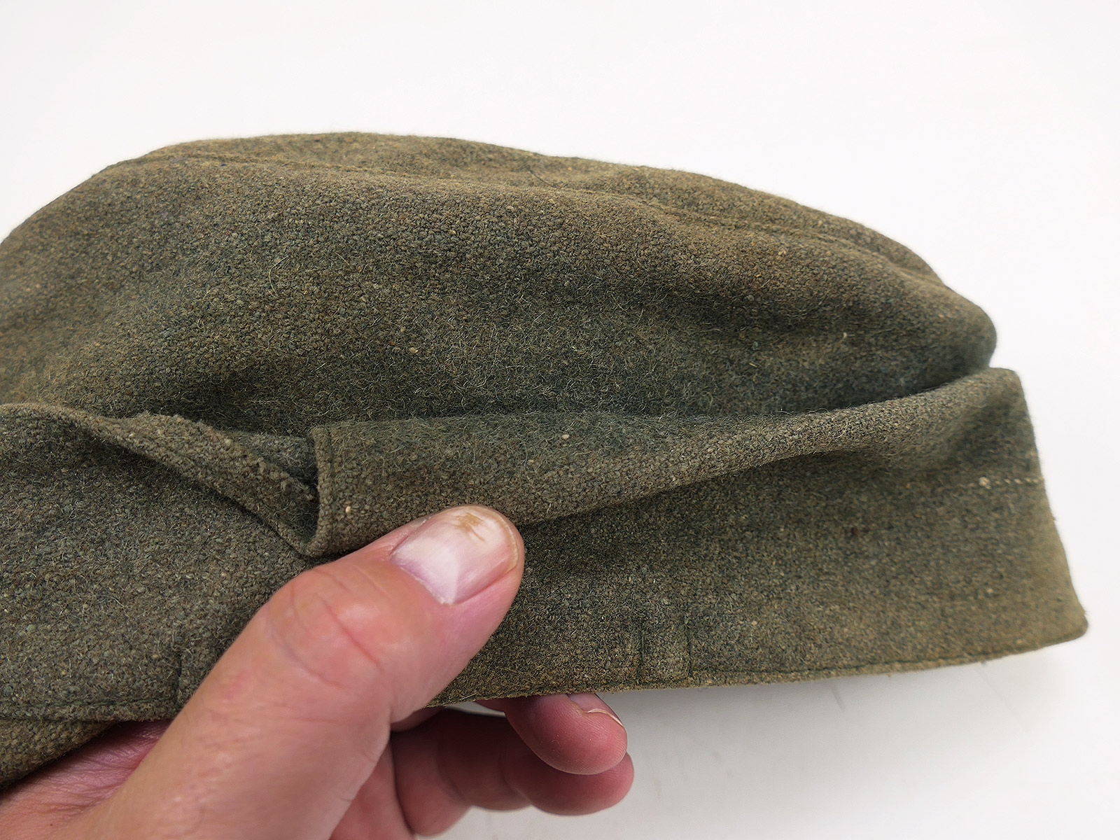 Army M43 field cap, FADE OUT, size 57, with original trapezoid detailing – COLLECTION