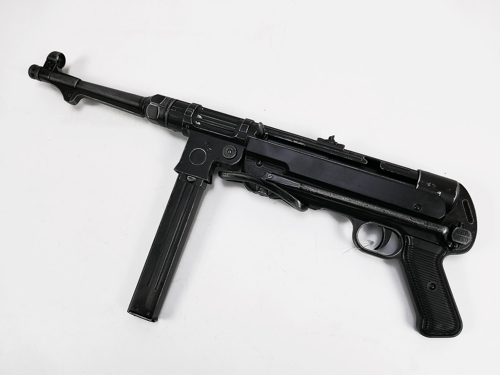 Wehrmacht MP38 submachine gun – decorative model, film prop, metal, Denix MP 38 special conversion