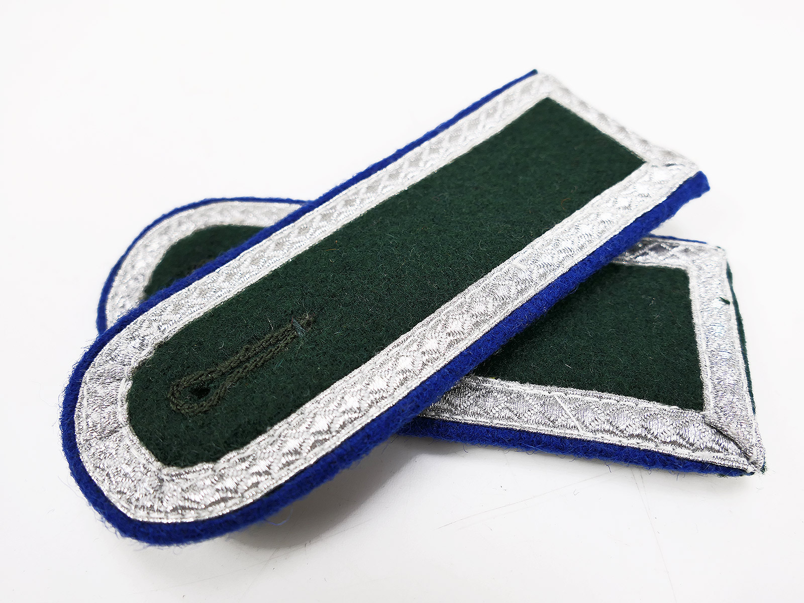 Wehrmacht M36 epaulettes, sergeant medic epaulettes, field tunic M1936