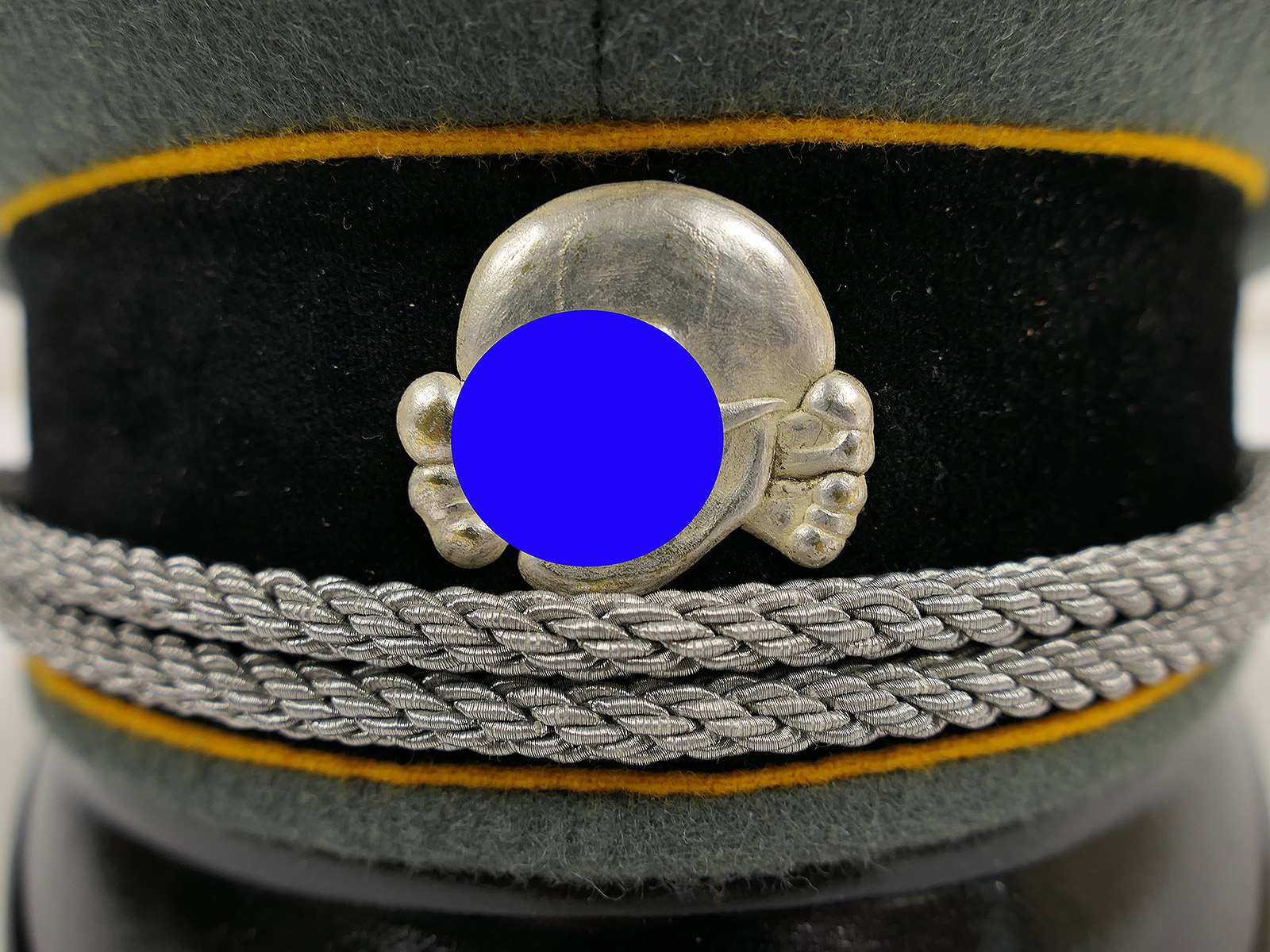 Waffen SS peaked cap, officer’s, cavalry, size 58 – top-quality museum-grade reproduction with metal detailing