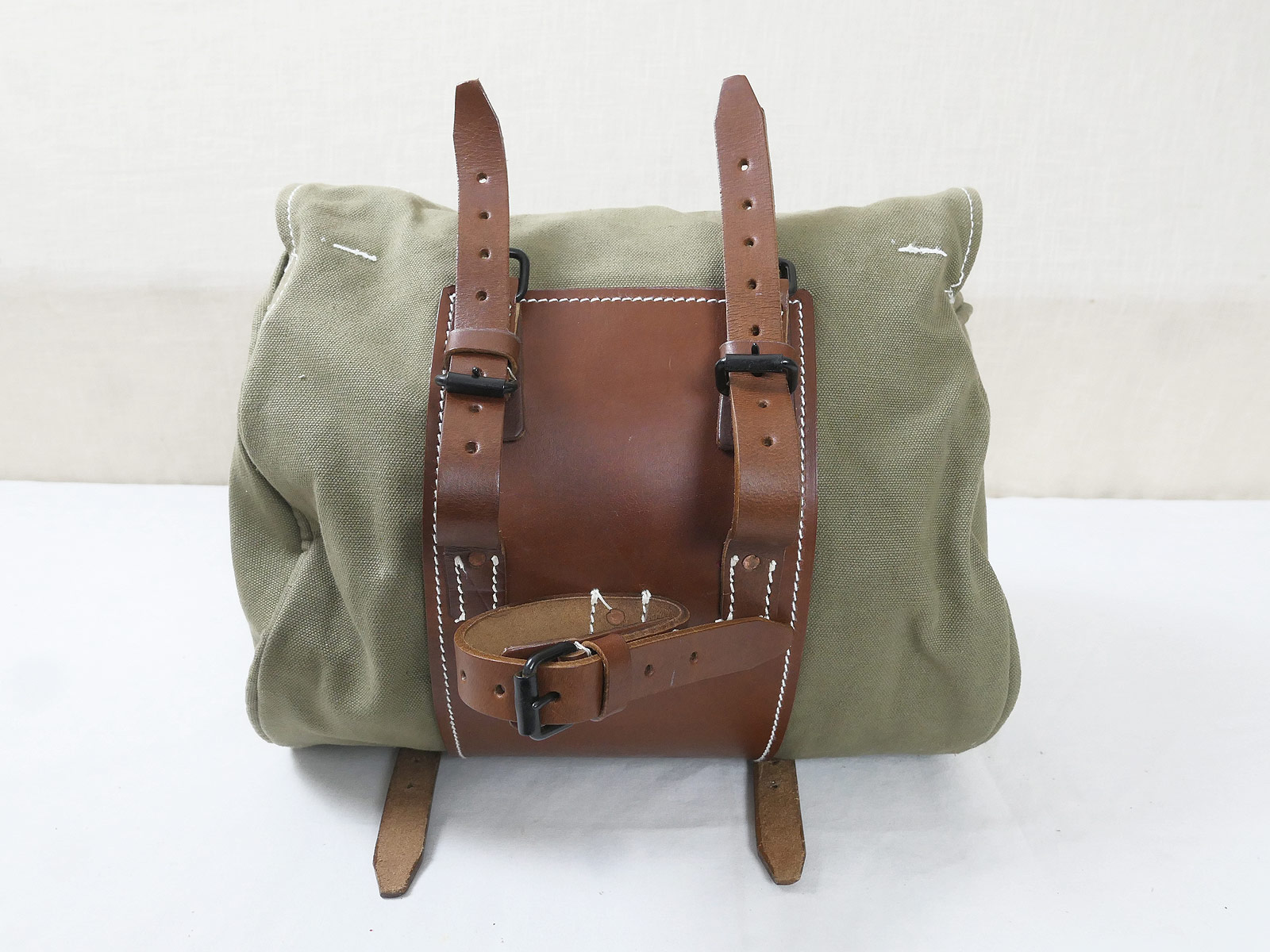 Wehrmacht Dienstfahrrad handlebars bag tent course equipment blanket Truppenfahrrad