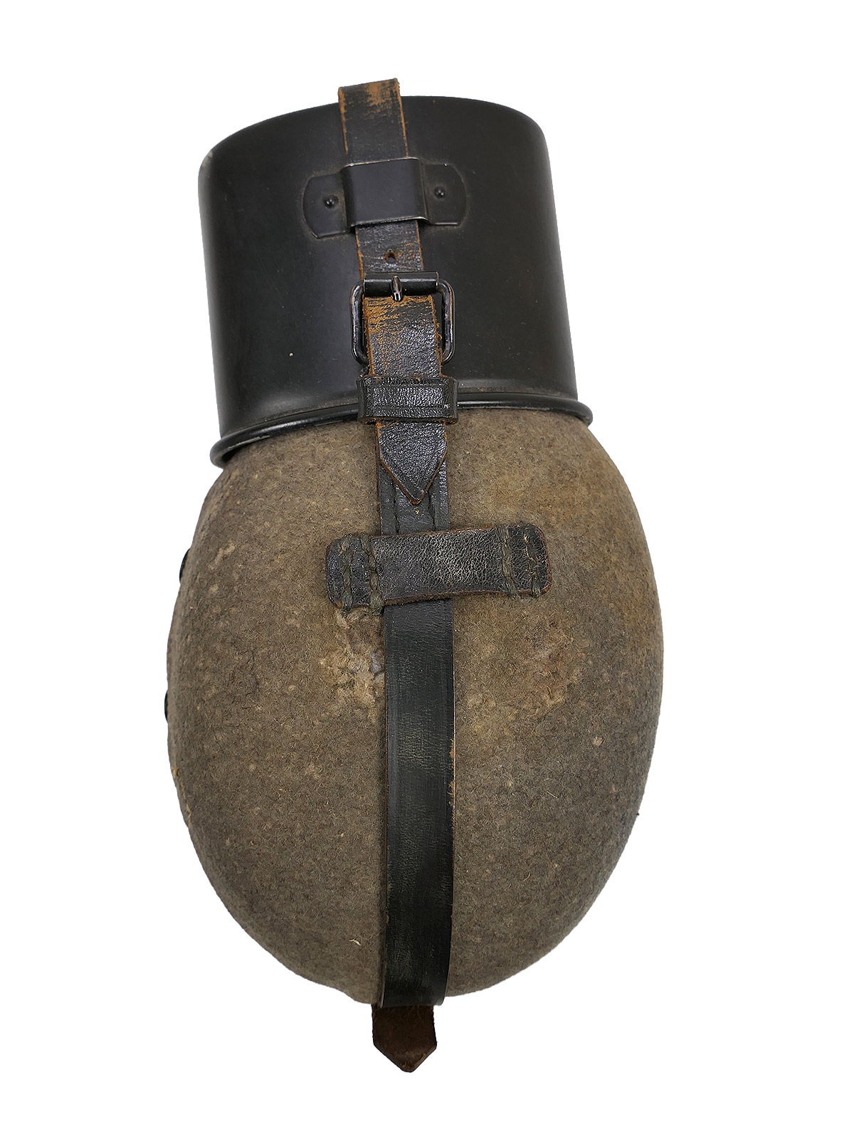 Wehrmacht canteen with aluminium cup – COLLECTION BATTLE WORN