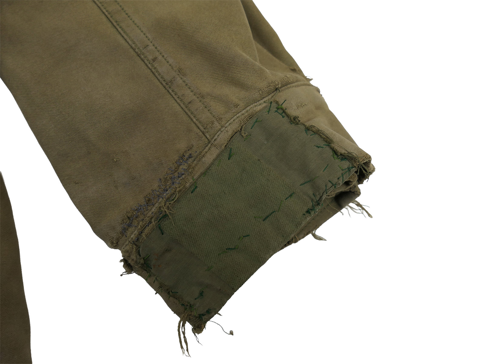 Original US Army WW2 M-1943 Field Jacket, size 36R, BATTLE WORN