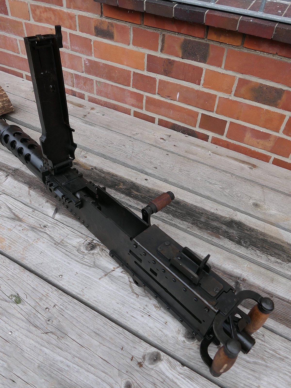 #A Browning Machine Gun MG Cal. 50 M2 Jeep Mount Tripod – Model – 1:1 metal replica, barrel can be dismantled