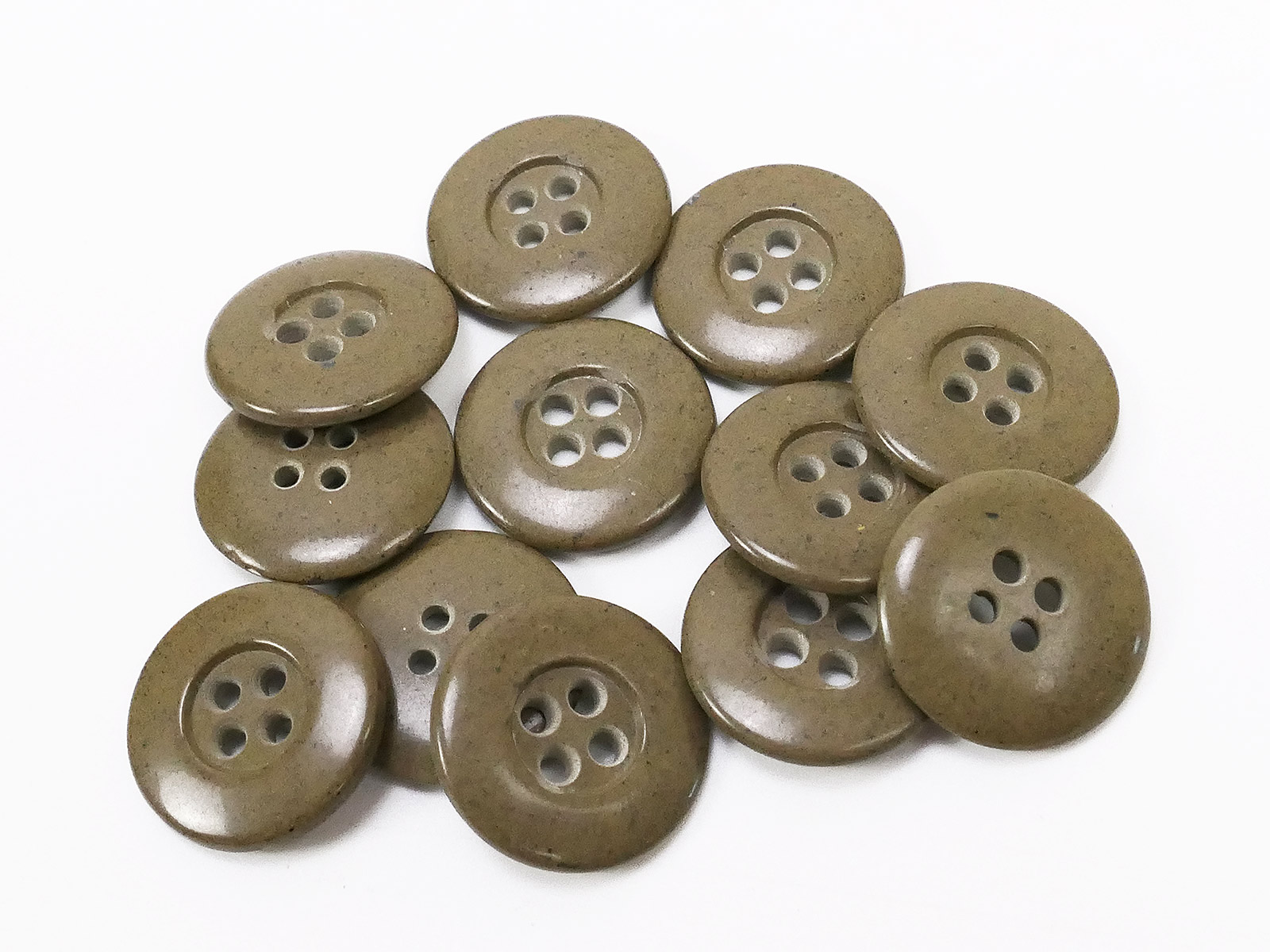 P1634837 12x original Wehrmacht synthetic resin button 19mm khaki tropical buttons field blouse trousers