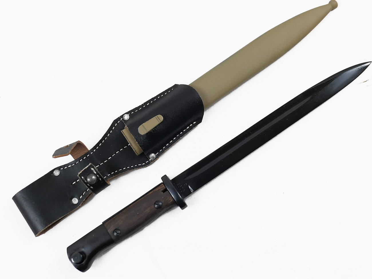 Wehrmacht bayonet K98 / side rifle with belt shoe 1942 - Reproduction