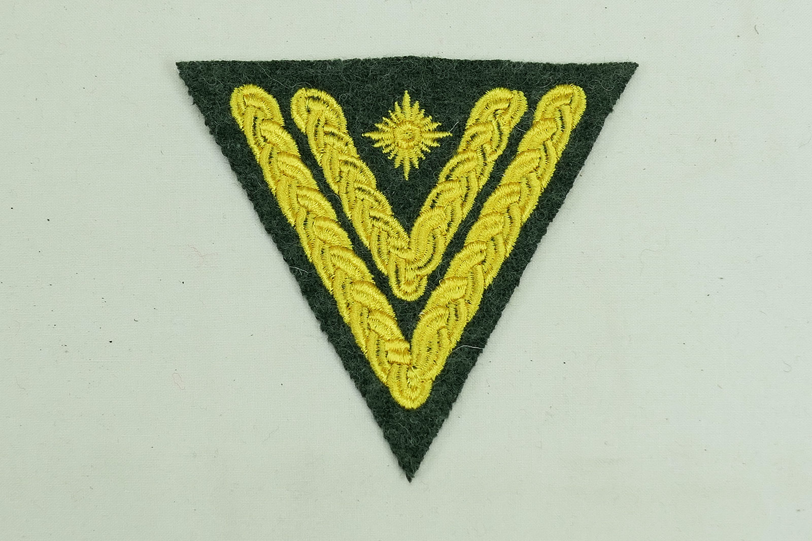 Sailors corporal of the navy angle rank badge sleeve angle