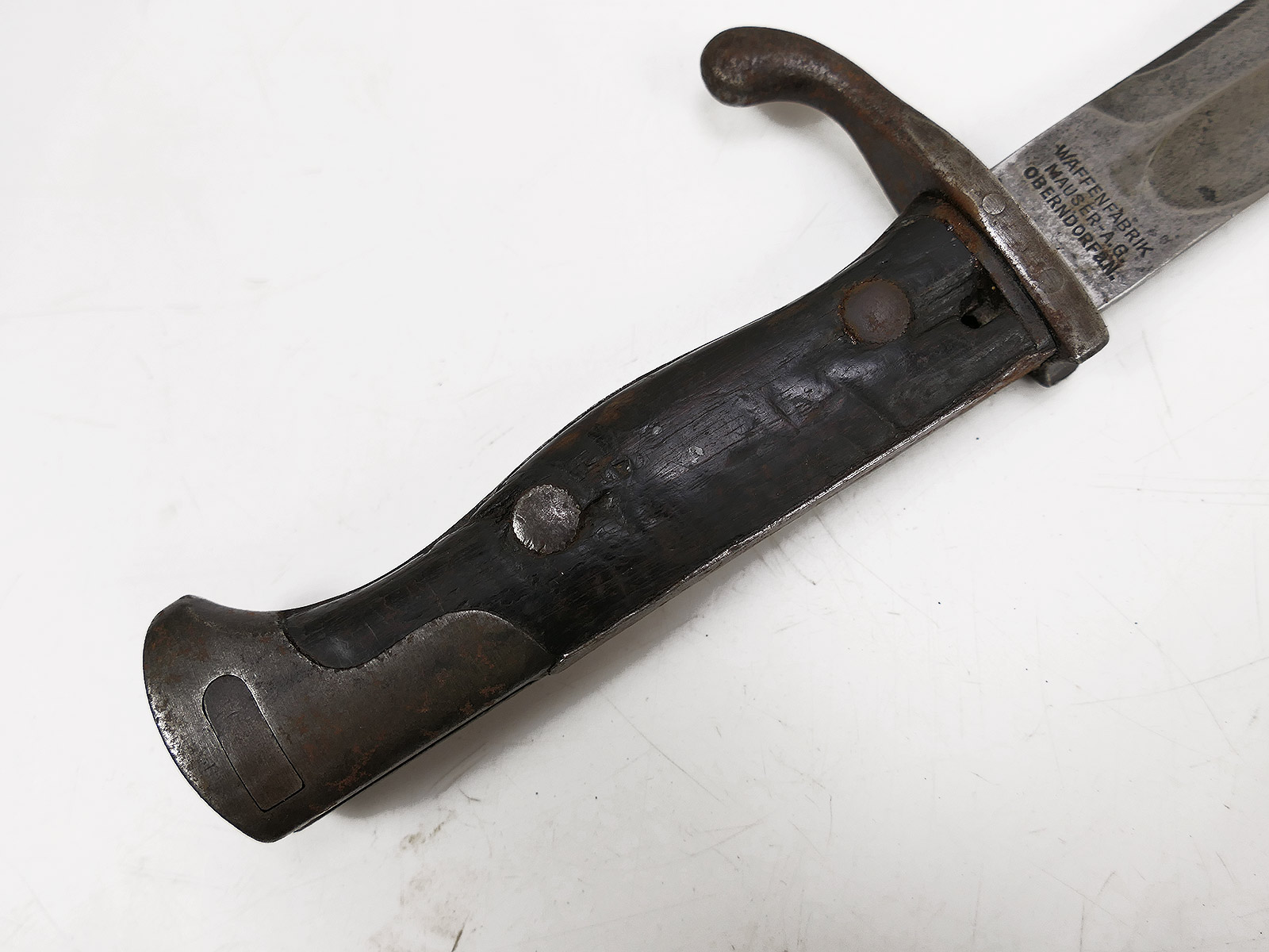WK1 M98/05 bayonet, Mauser A.G. Oberndorf 1916, with acceptance mark and belt lug