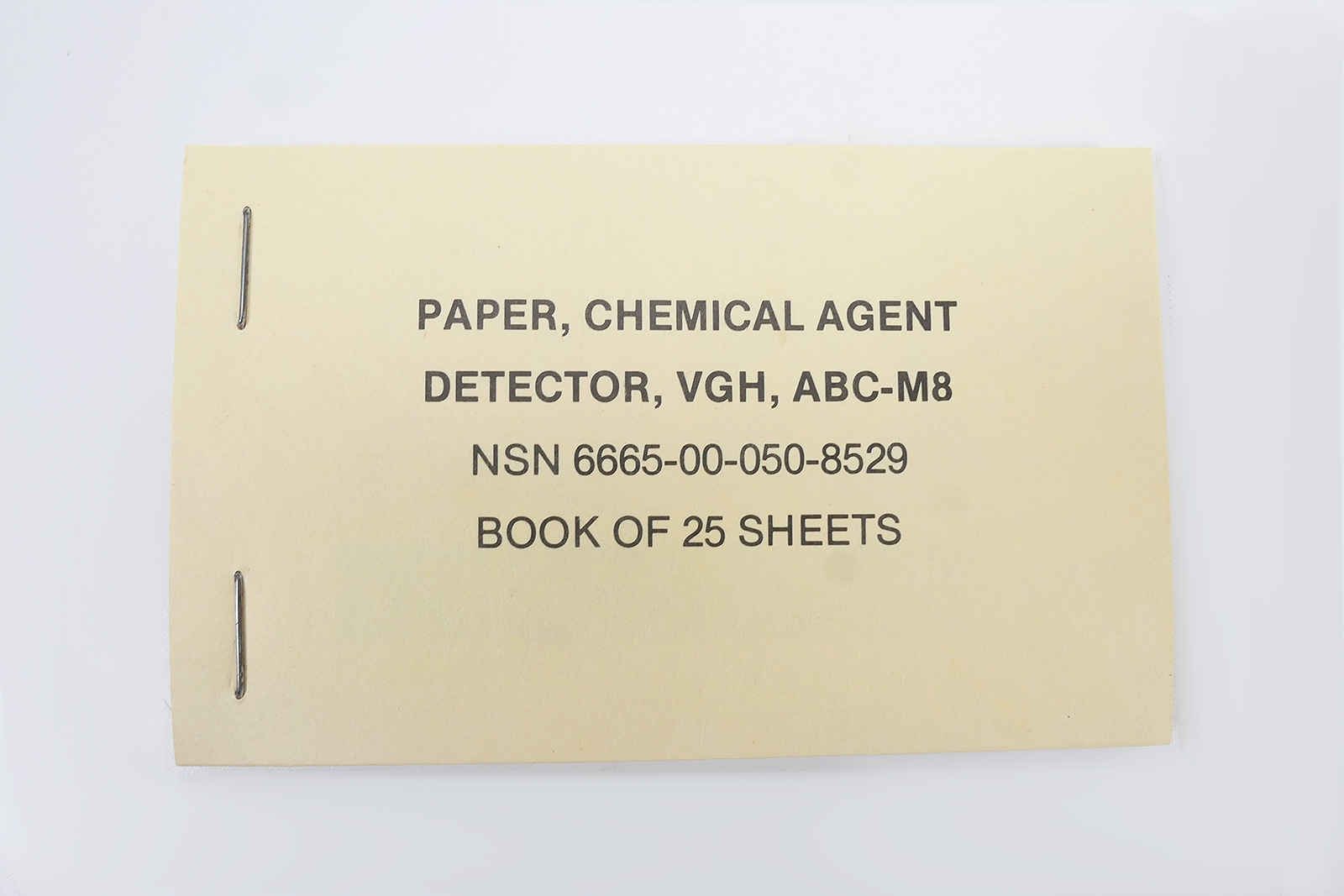 P1400280 US Book of Paper Chemical Agent Detector VGH ABC-M8 - Chemicals determination