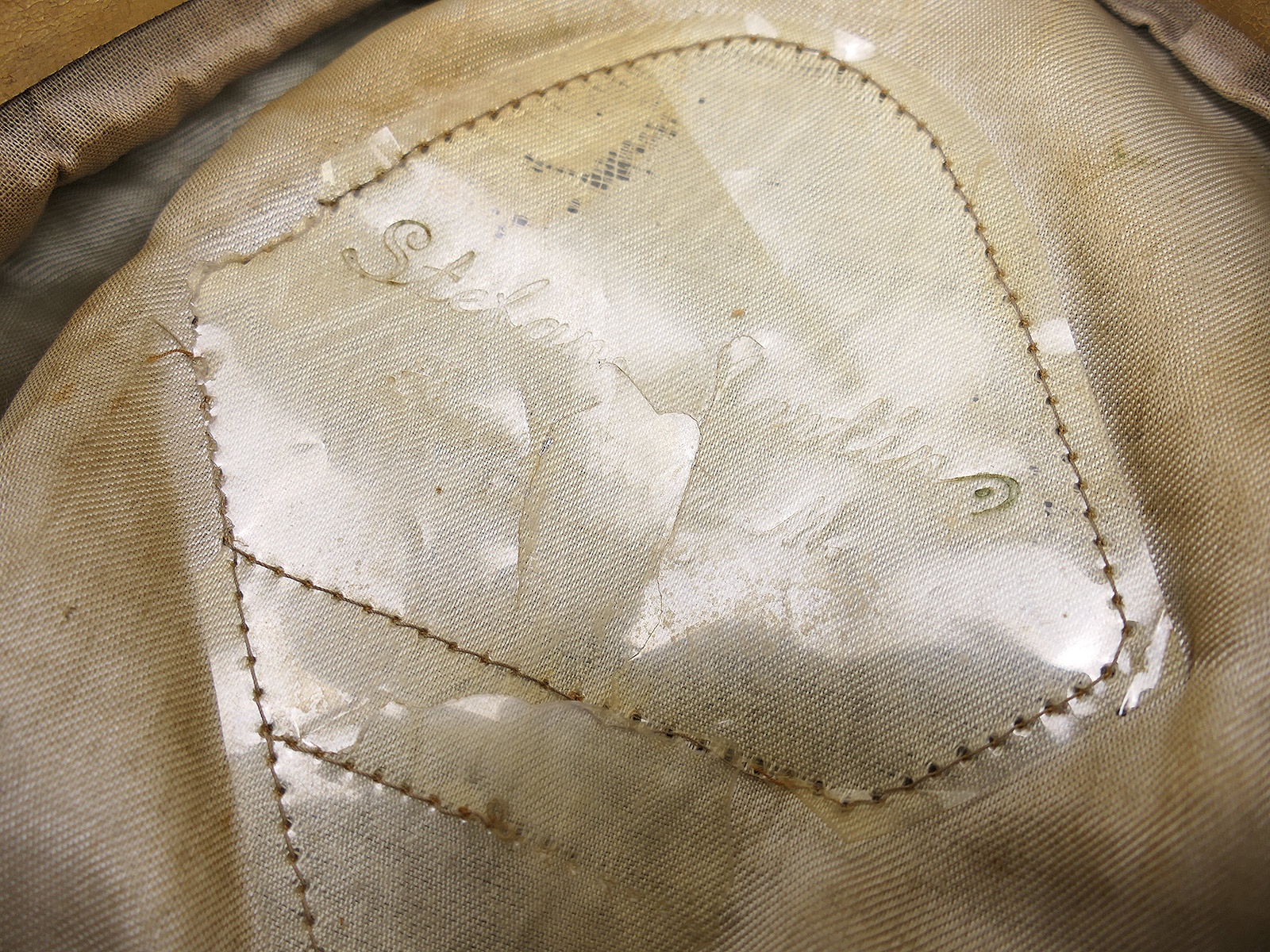 Original LUFTWAFFEN officer’s peaked cap with hand-embroidered details – COLLECTION