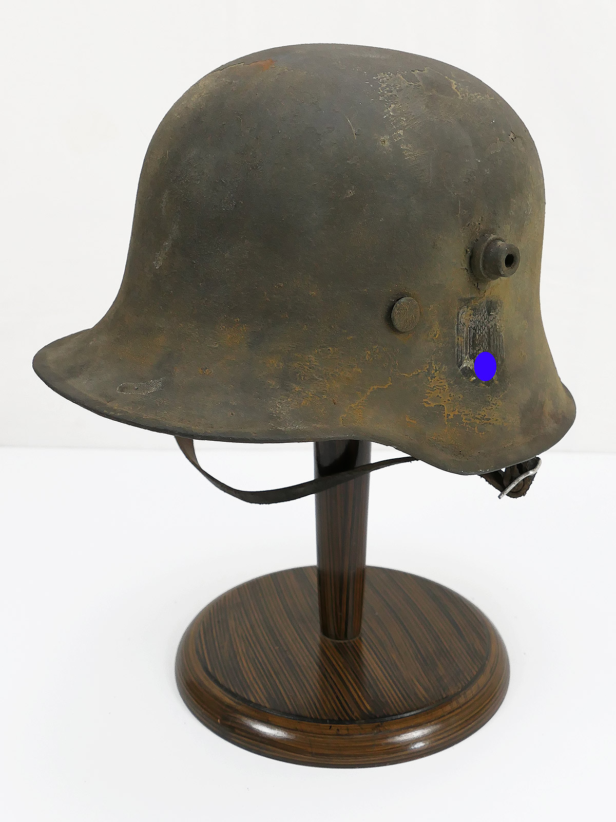 M18 steel helmet SD horn helmet with inner lining and chinstrap Battleworn